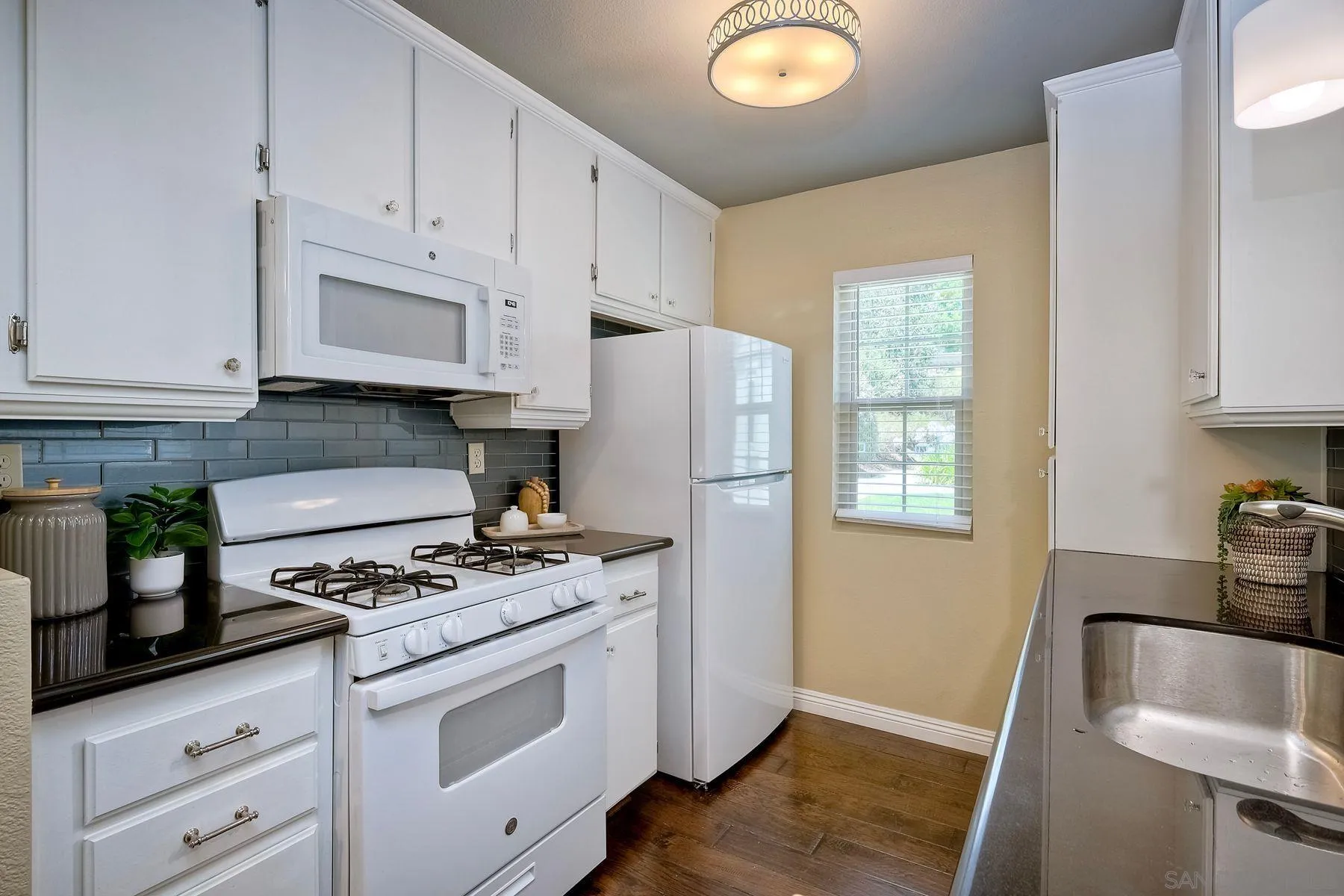 Photo #4: 240015489 Listing 
