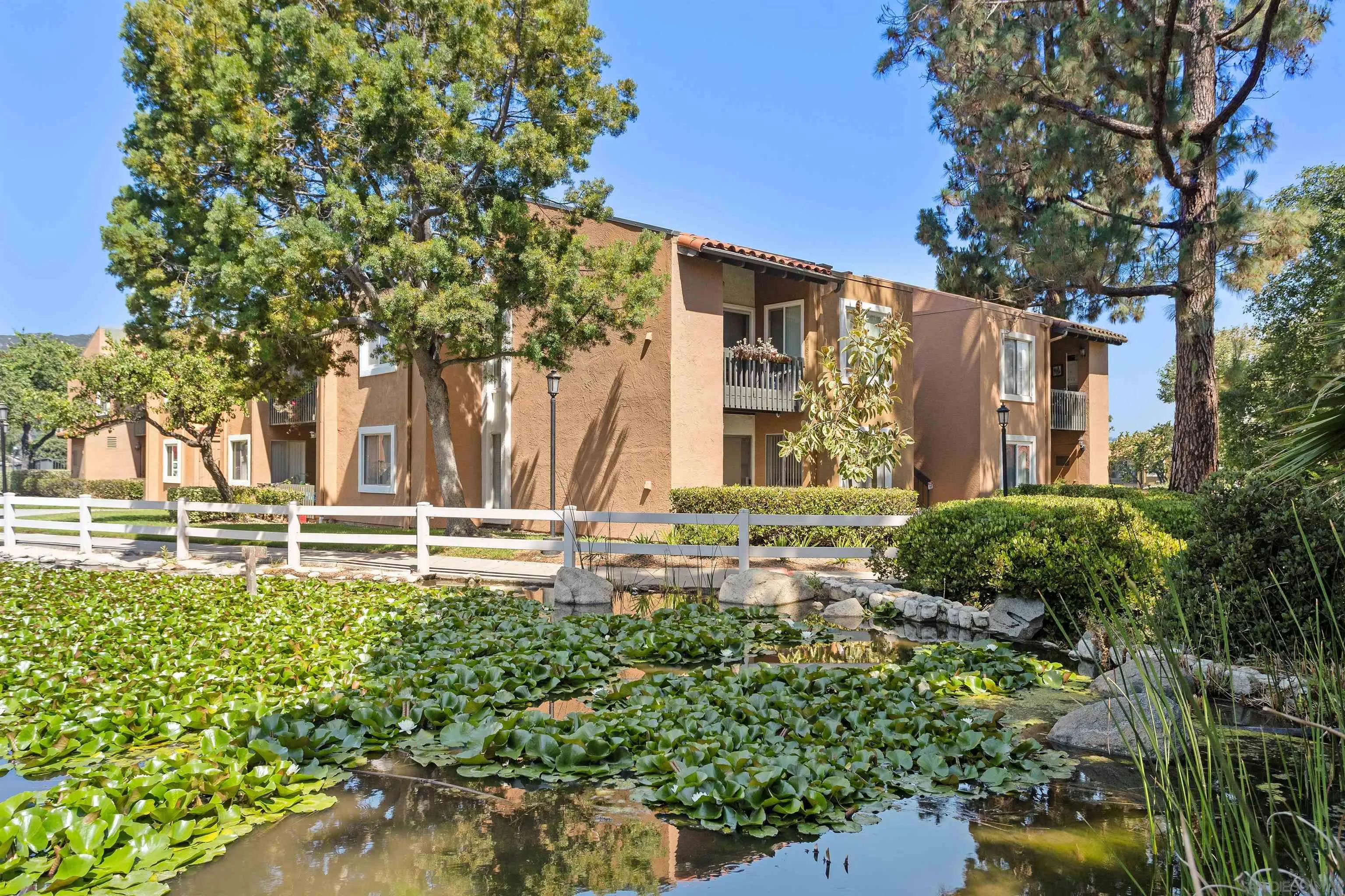 Photo #4: 240015651 Listing 