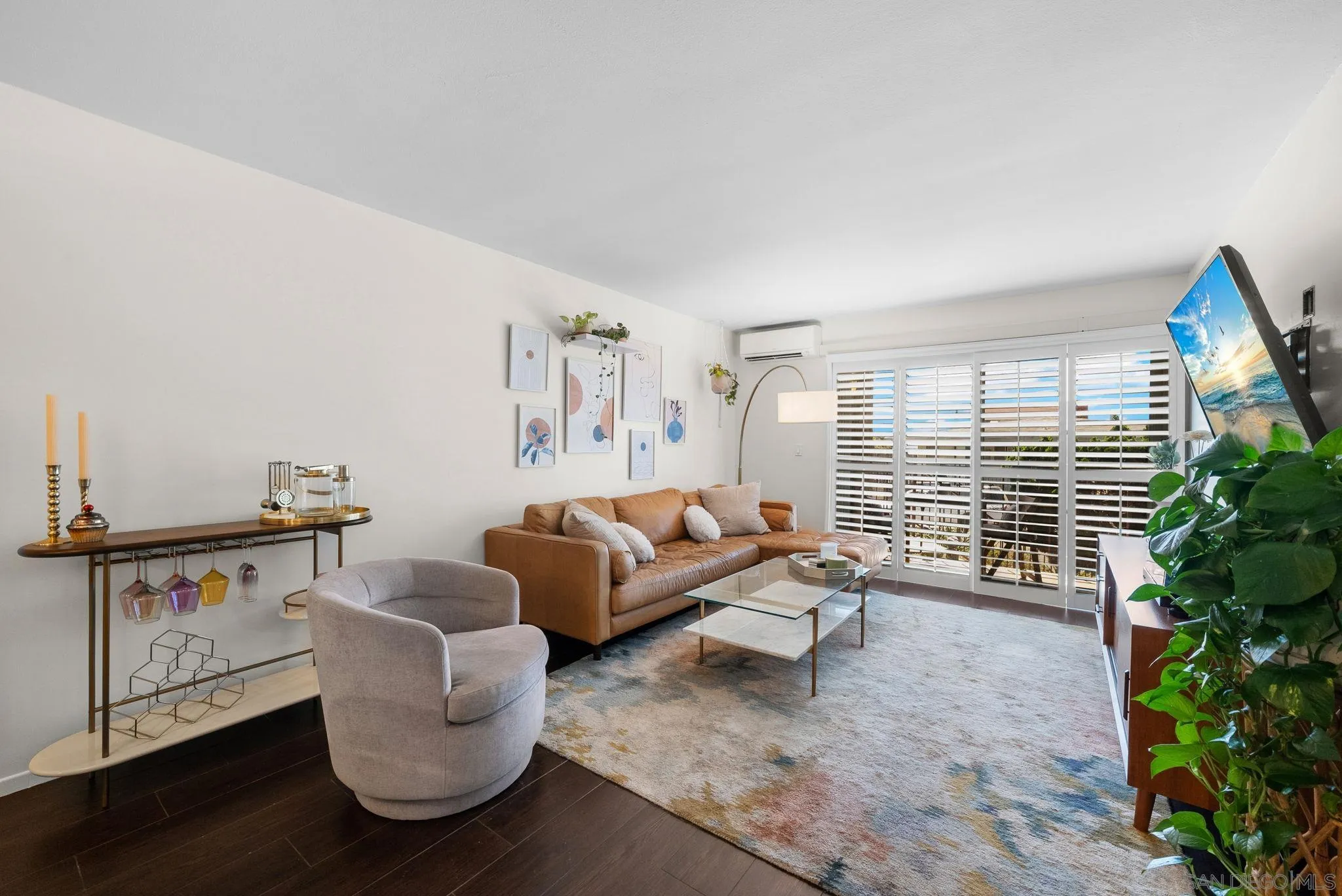 Photo #3: 240015980 Listing 