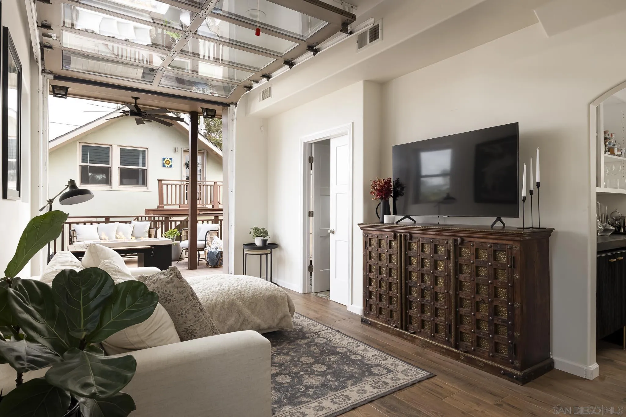 https://cdn.realtyfeed.com/cdn/127/240016061/6125055ecfb6852a9cfade3774cc0d9e.webp