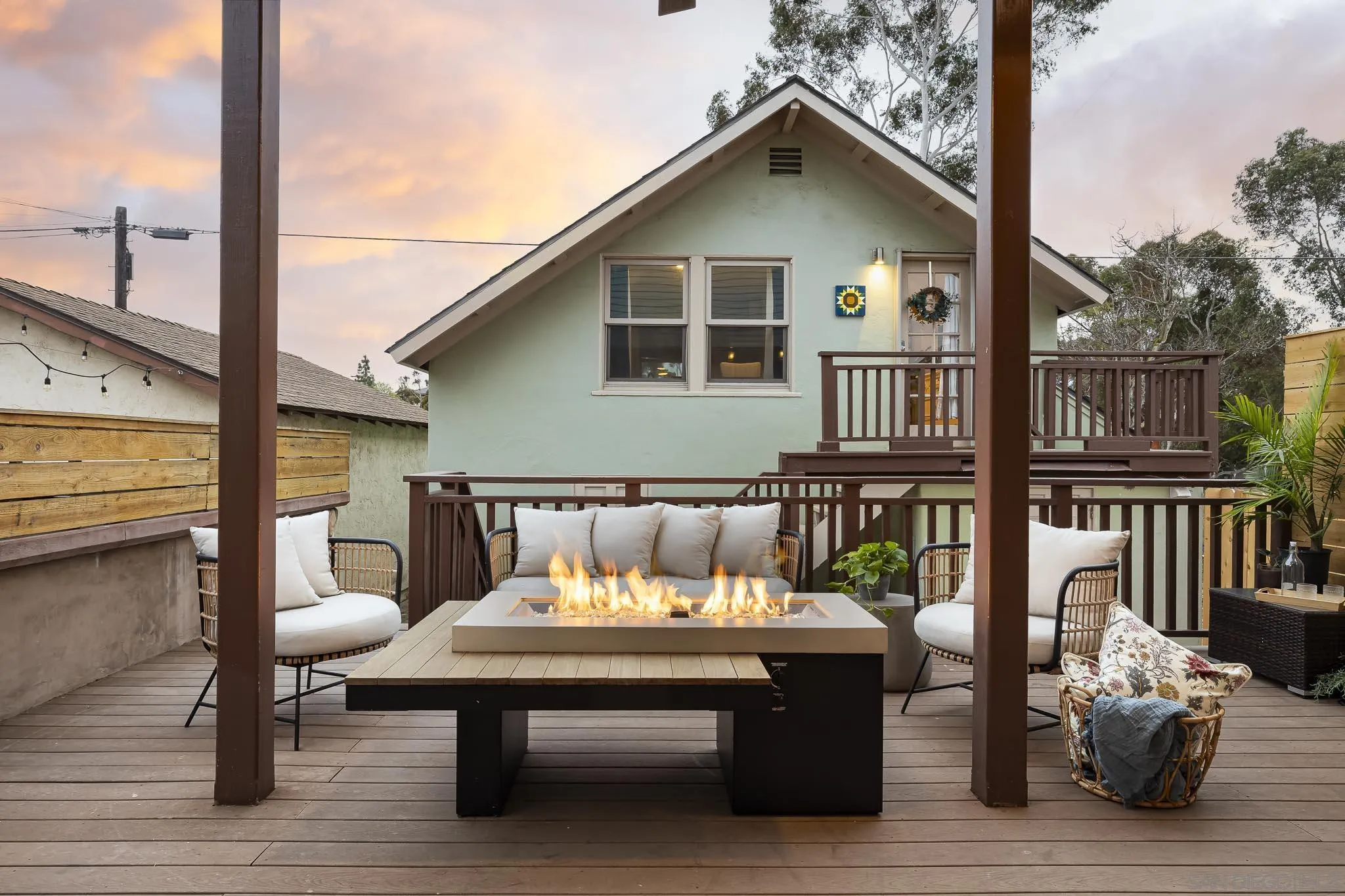 https://cdn.realtyfeed.com/cdn/127/240016061/8e511513d06e81427b7191227ce2e4fd.webp