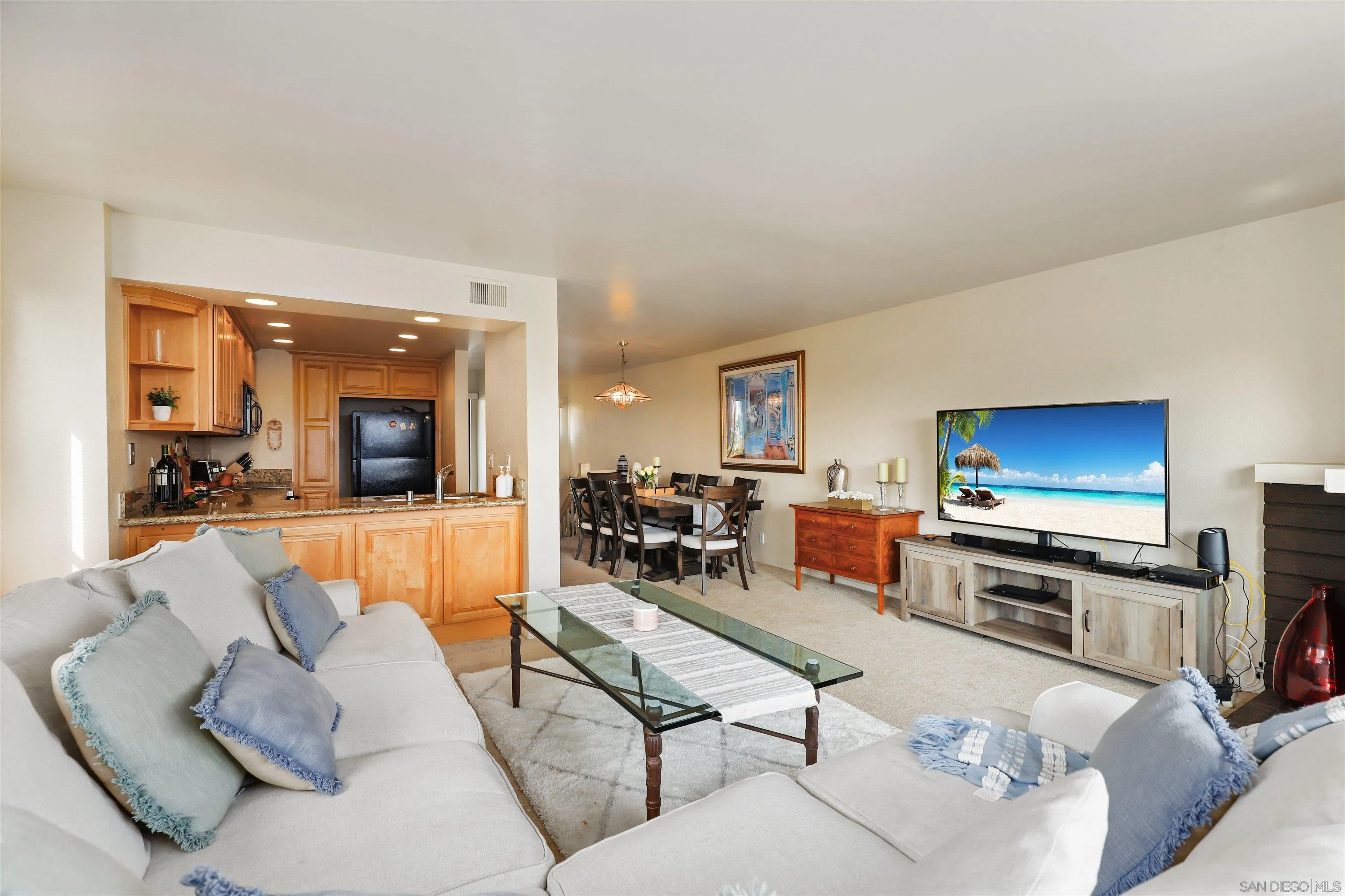 Photo #5: 240016124 Listing 