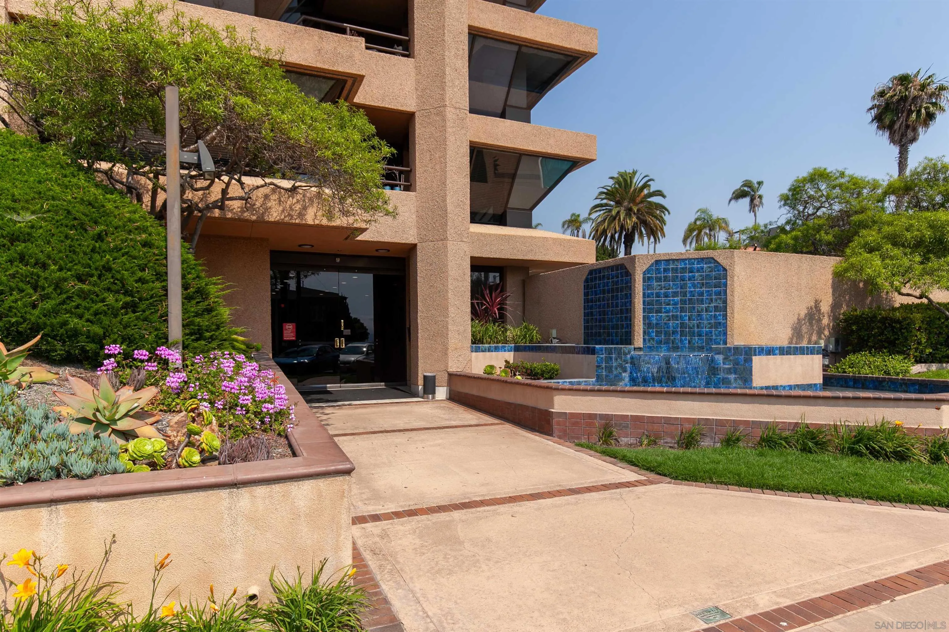 Photo #4: 240016149 Listing 
