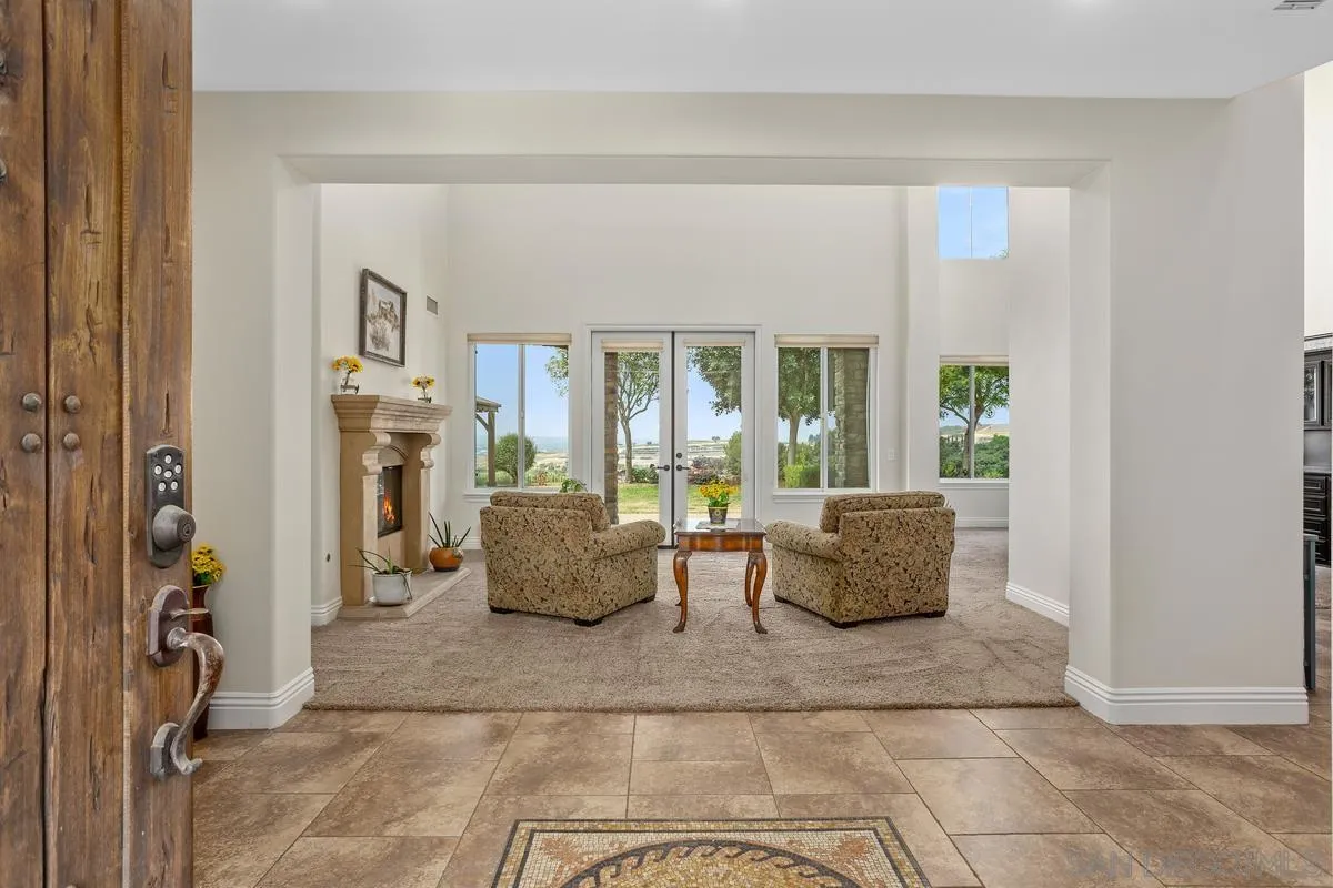 https://cdn.realtyfeed.com/cdn/127/240016158/2c34e9721141d11f1c931a9fb4c67b27.webp