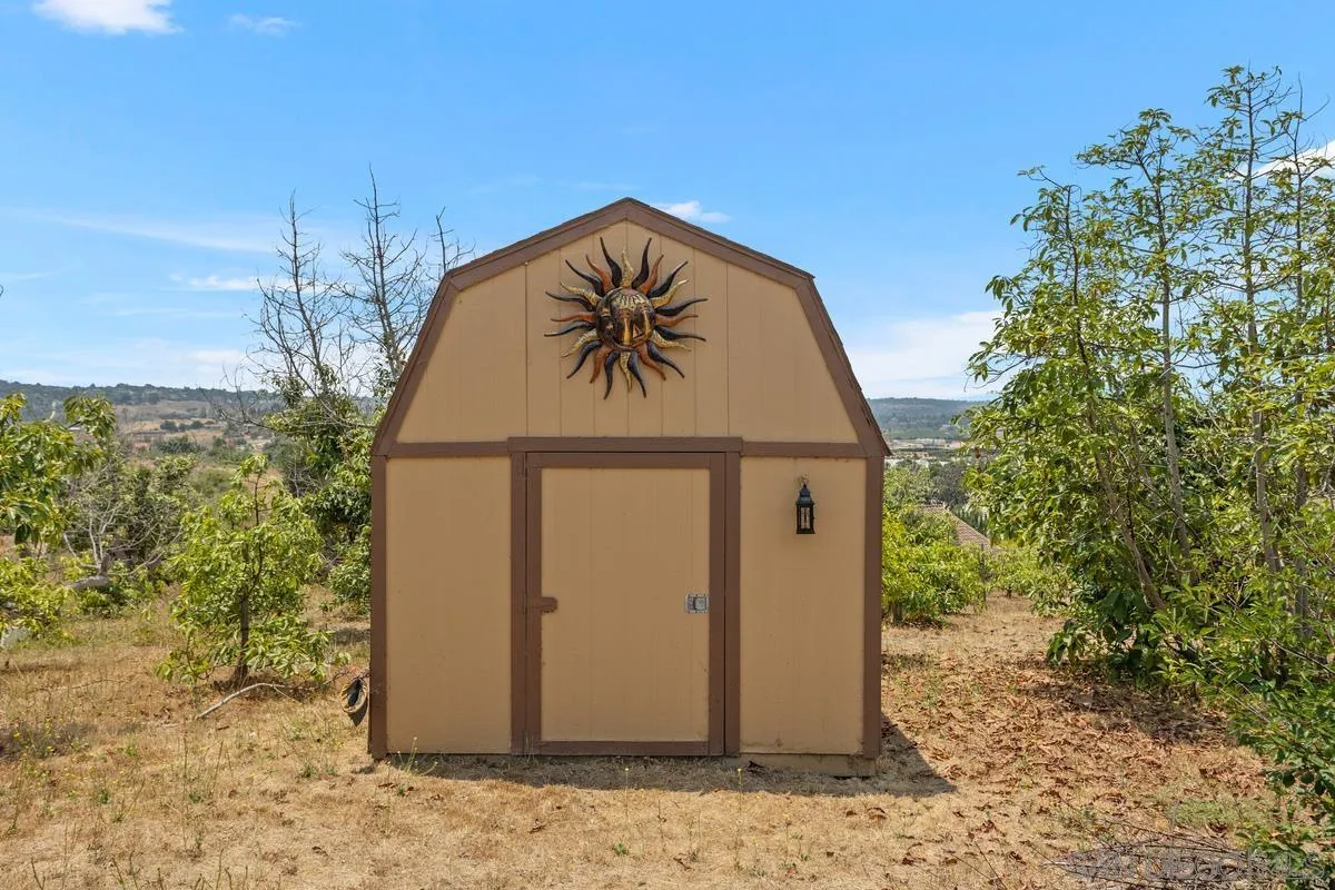 https://cdn.realtyfeed.com/cdn/127/240016158/723558eb818e3ba7ec7542846ebe9484.webp