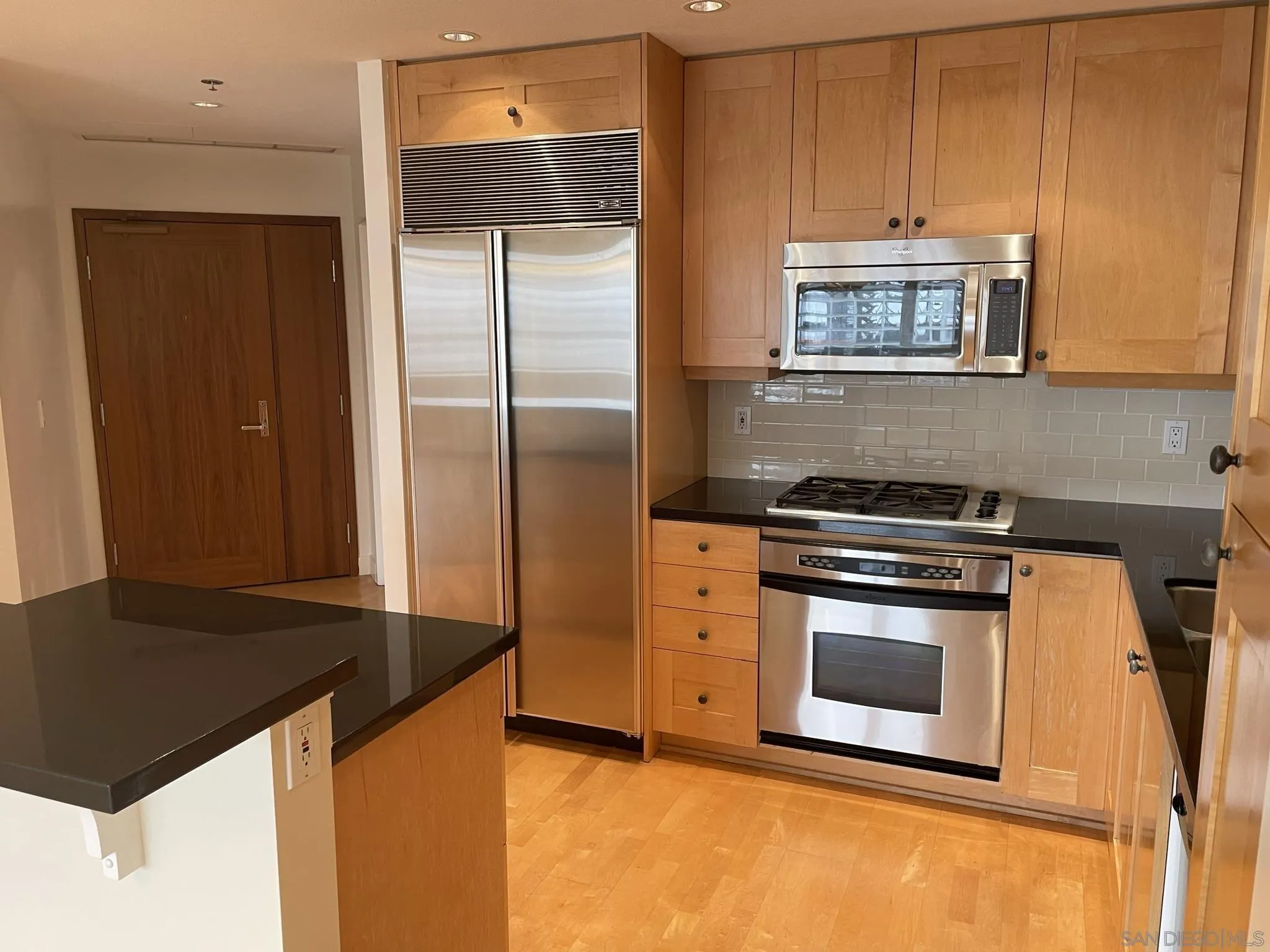 Photo #3: 240016262 Listing 