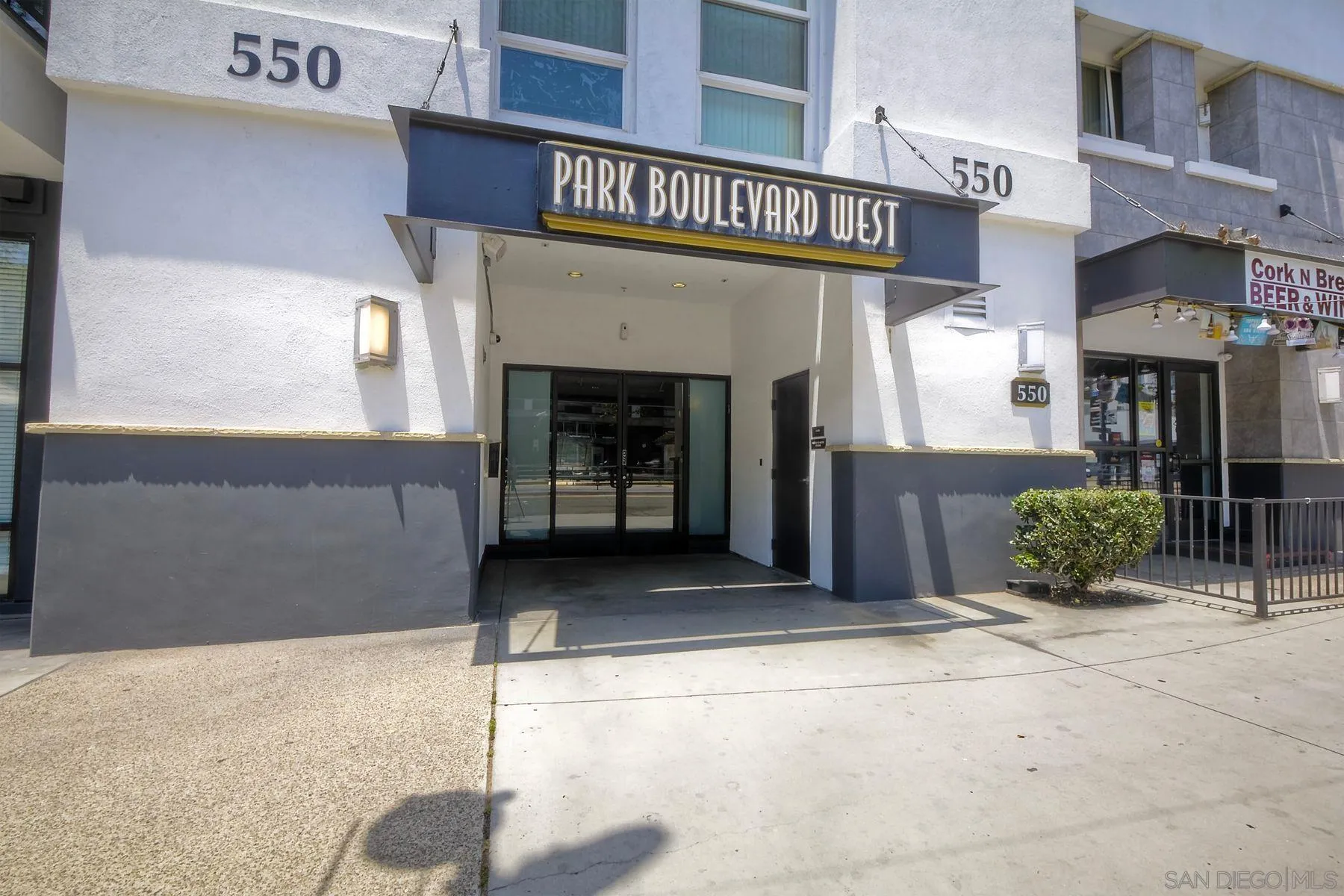 Photo #2: 240016266 Listing 