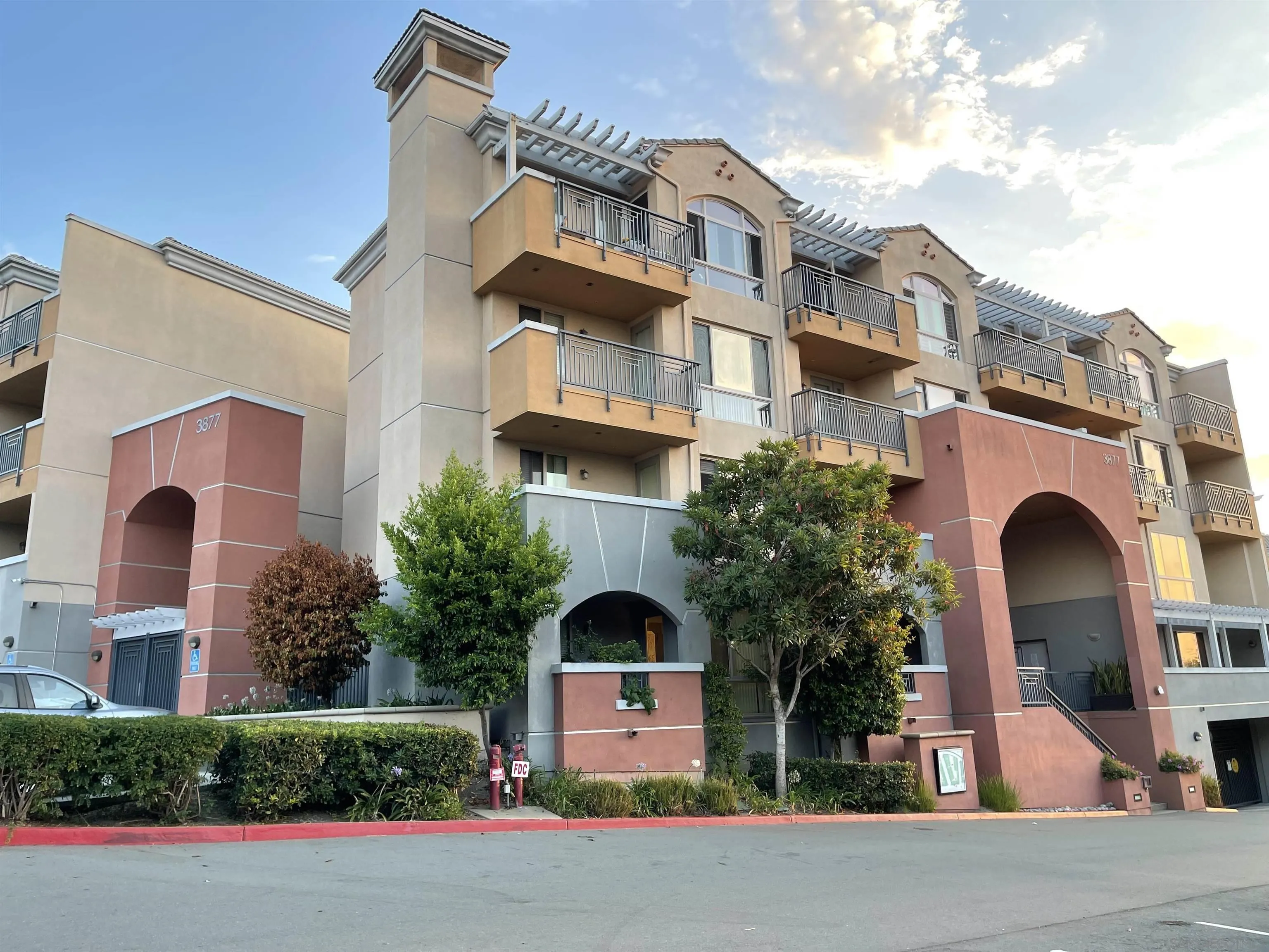 Photo #3: 240016545 Listing 