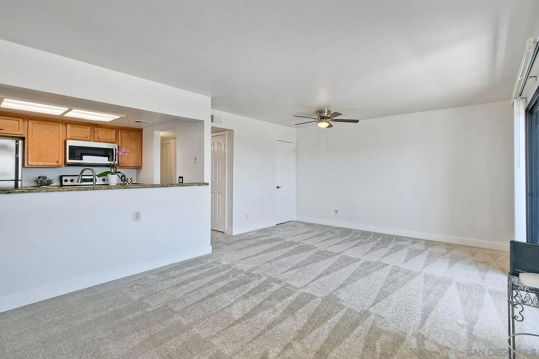 https://cdn.realtyfeed.com/cdn/127/240016665/1cdb8f42e4ad031eeff1f3ba307ea17a.webp