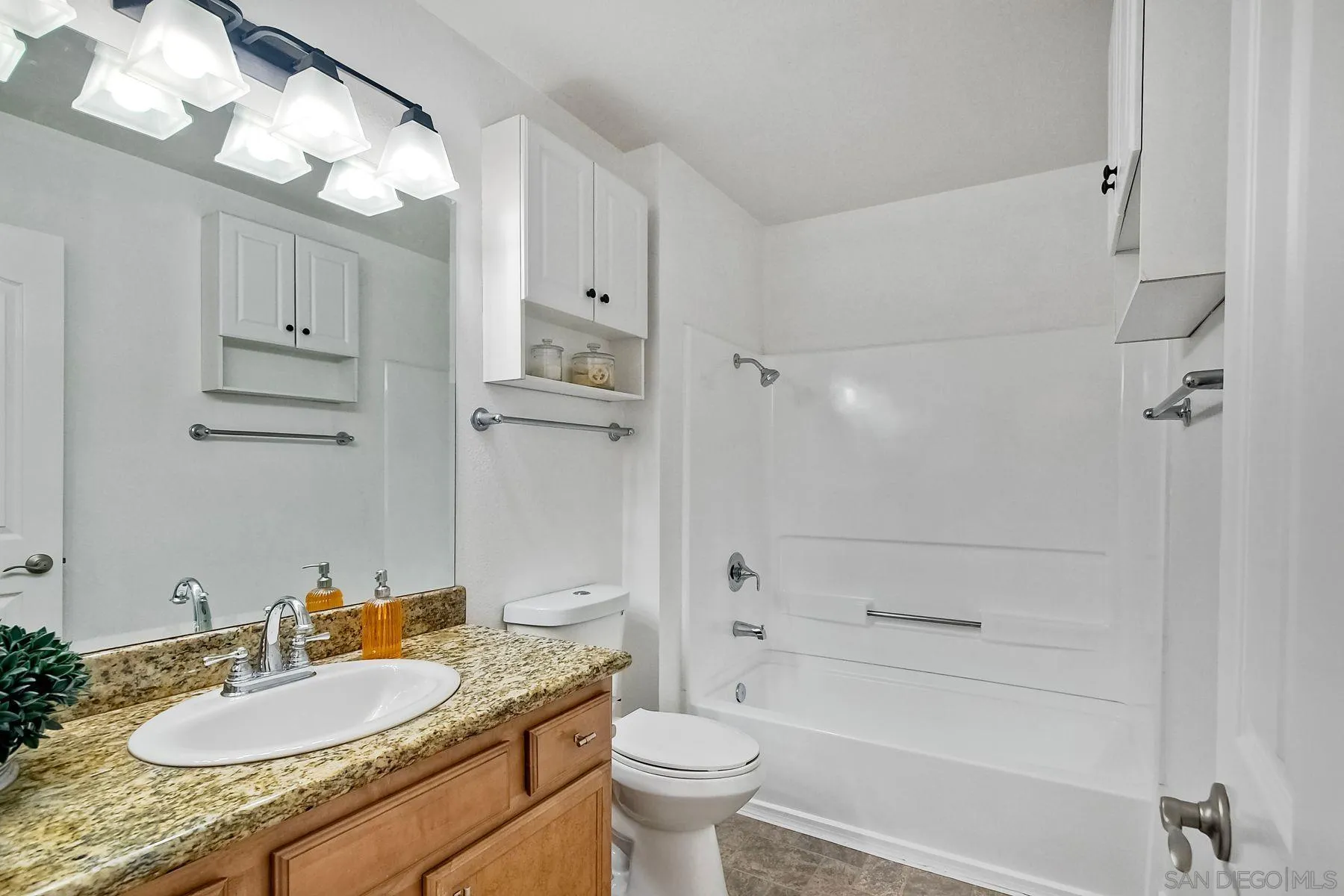 https://cdn.realtyfeed.com/cdn/127/240016665/2865d0a5fb63df895ef390095daba963.webp