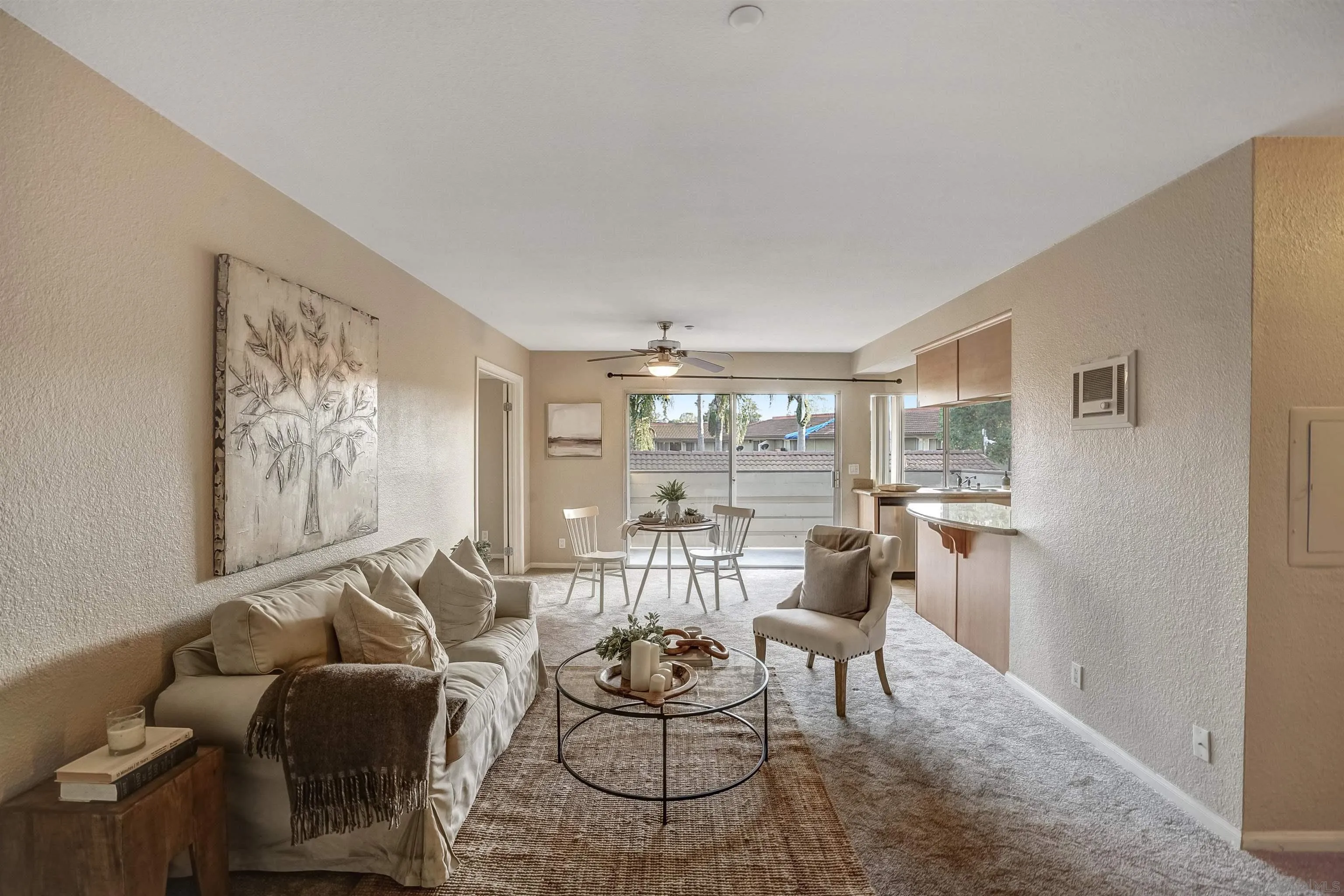 Photo #6: 240016712 Listing 