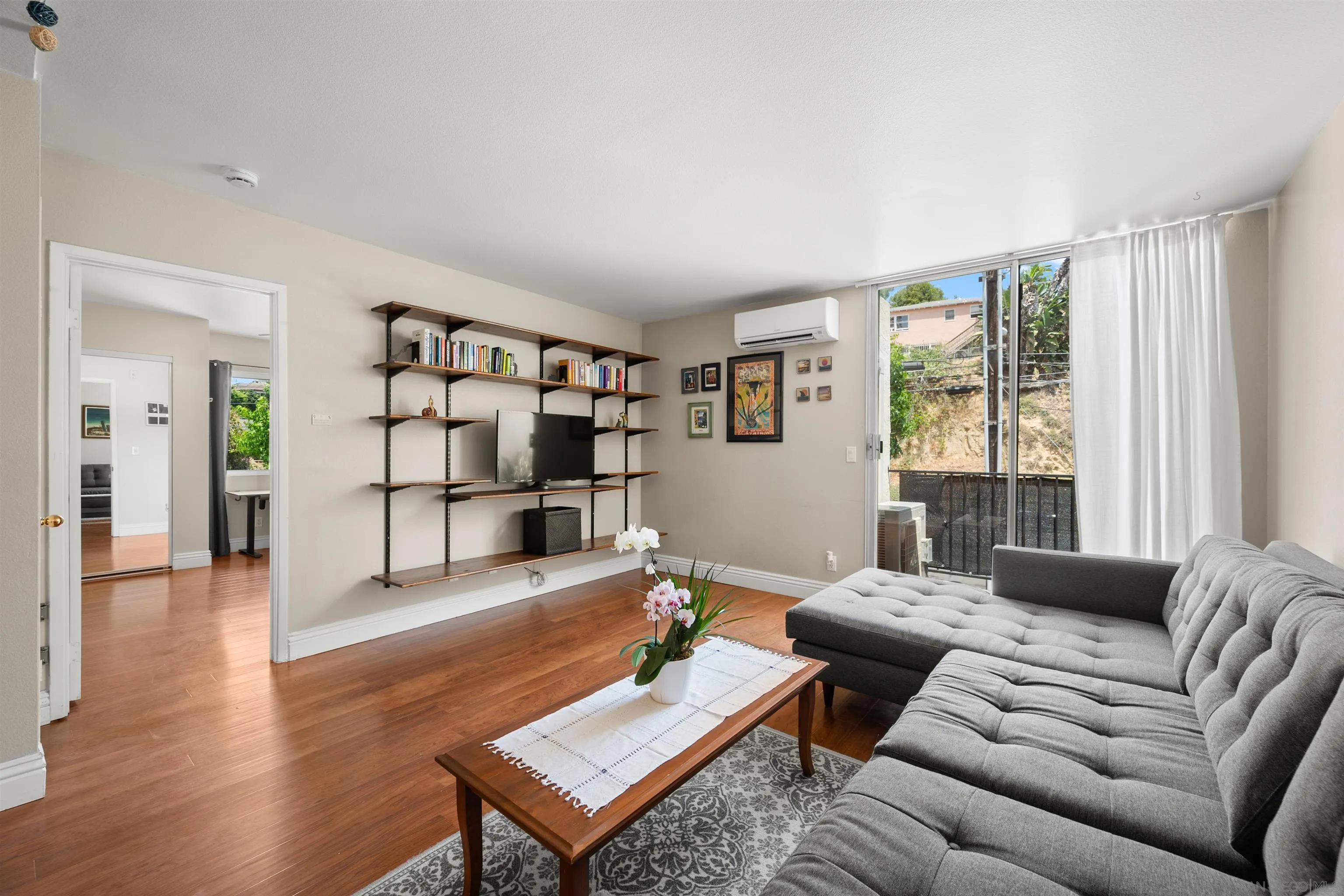 Photo #4: 240016856 Listing 