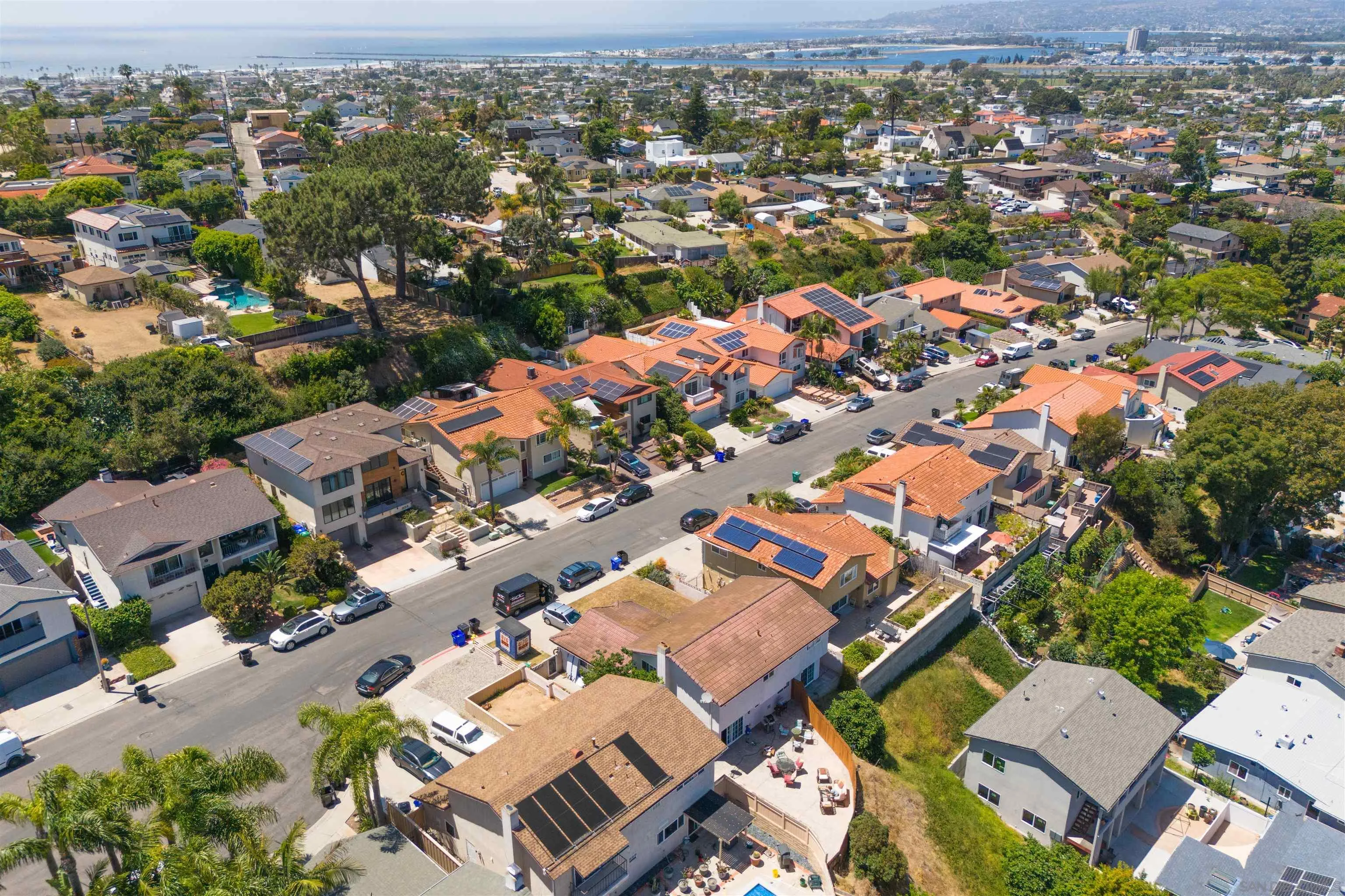 https://cdn.realtyfeed.com/cdn/127/240017295/1e0e812386aa885687c0d6eef0db1333.webp