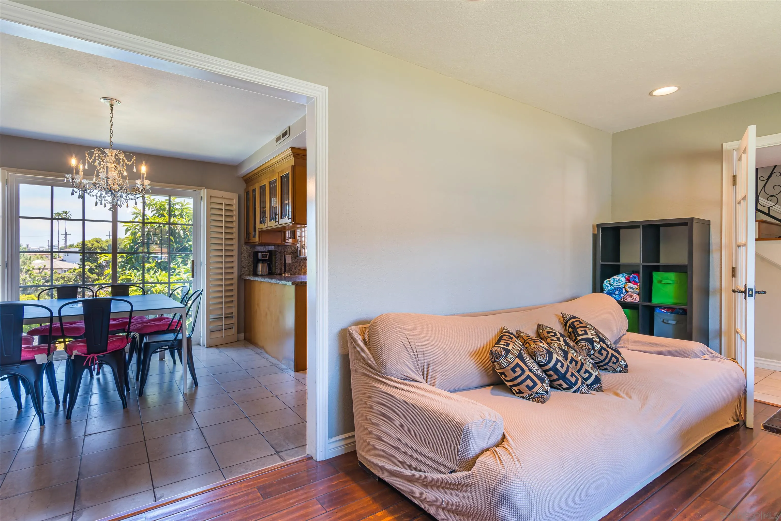 https://cdn.realtyfeed.com/cdn/127/240017295/3ece31ffc8422f2f3cfe5742d32c723b.webp