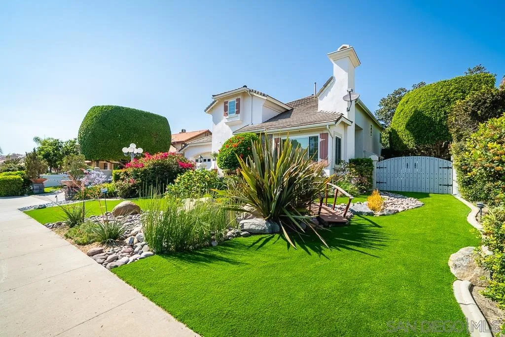 https://cdn.realtyfeed.com/cdn/127/240017515/0b2ed23e2ae66cb4c3f95c2bbaf9e797.webp