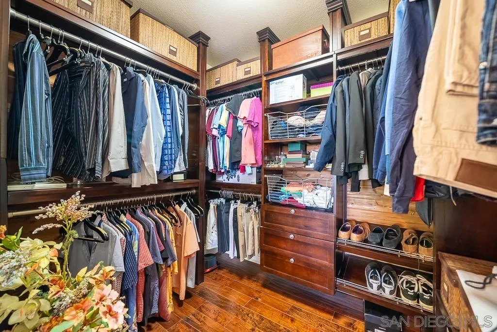 https://cdn.realtyfeed.com/cdn/127/240017515/0dc397a6e415e00d98672ec935714abe.webp