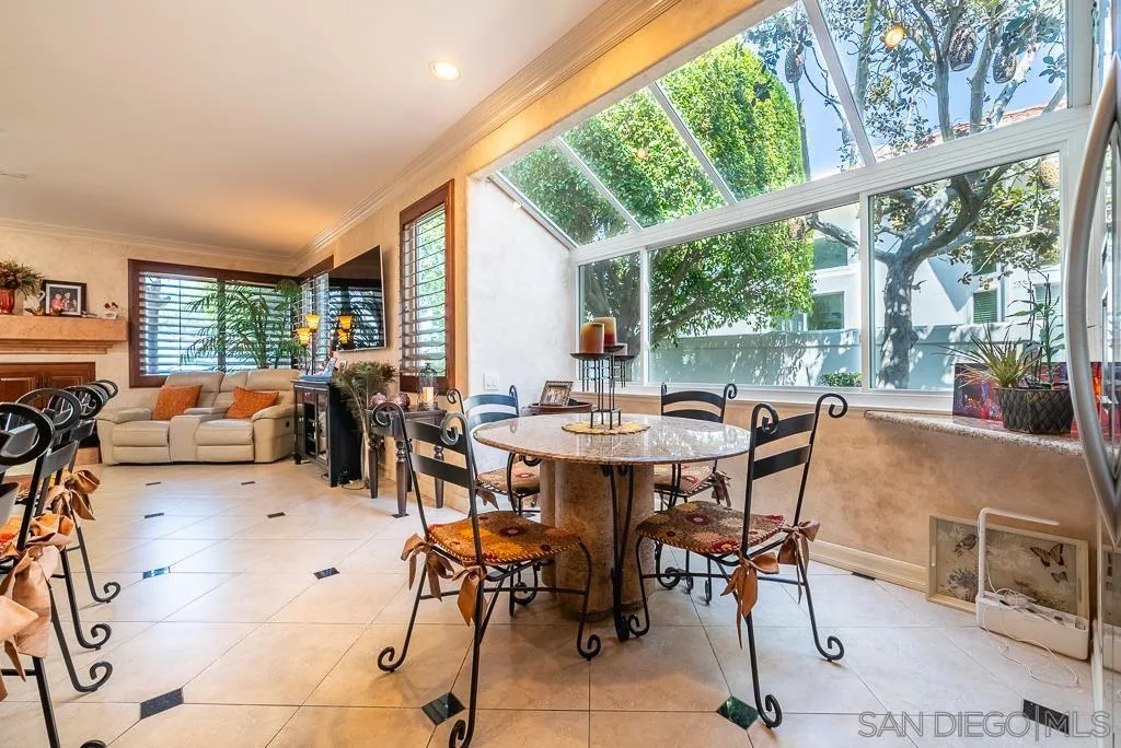 https://cdn.realtyfeed.com/cdn/127/240017515/62d31f3c103a5820c882366a6cc3d98d.webp