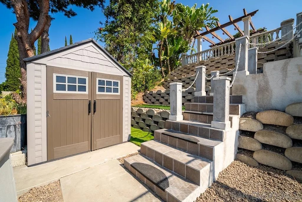 https://cdn.realtyfeed.com/cdn/127/240017515/a6ae2f38553295837a4a34f8699f363f.webp