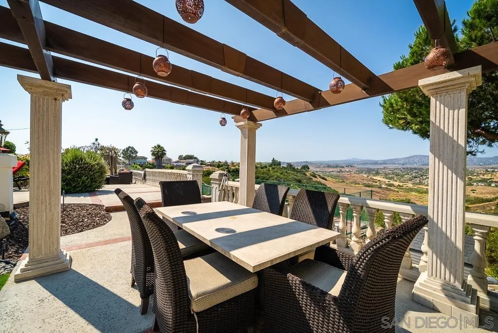 https://cdn.realtyfeed.com/cdn/127/240017515/a7e5a37987d5bd1dcb6601b03e848667.webp