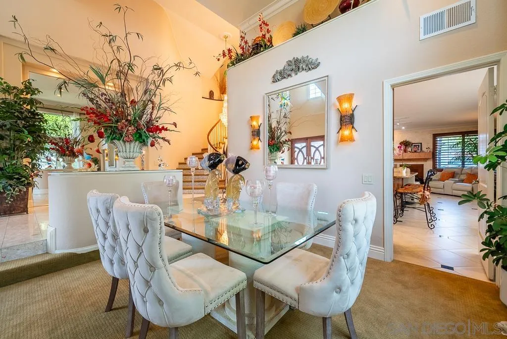 https://cdn.realtyfeed.com/cdn/127/240017515/da5ec8dd2e104614746a4d62db8848ea.webp