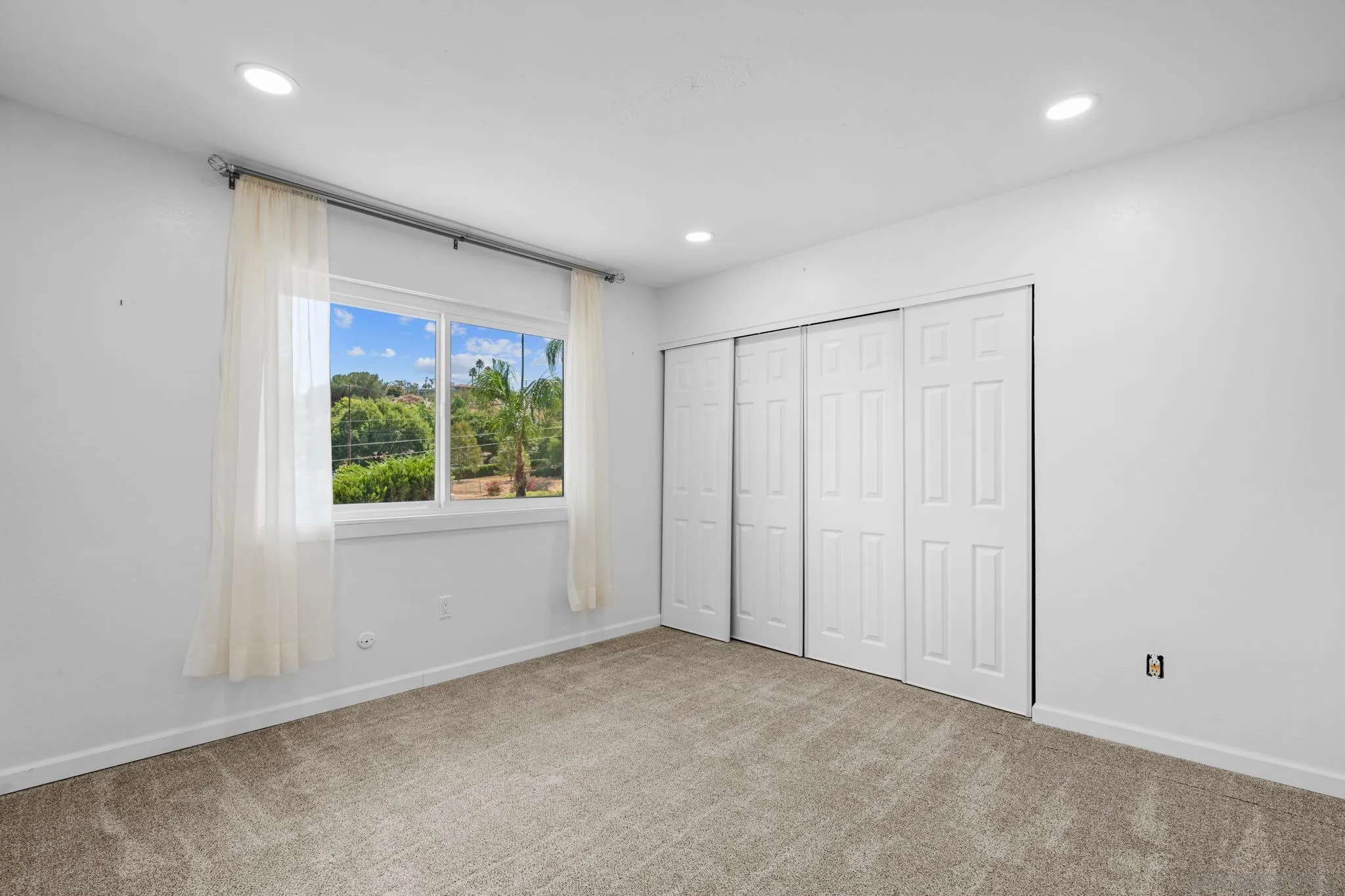 https://cdn.realtyfeed.com/cdn/127/240018568/5e3181765be9e32422895f491023f531.webp