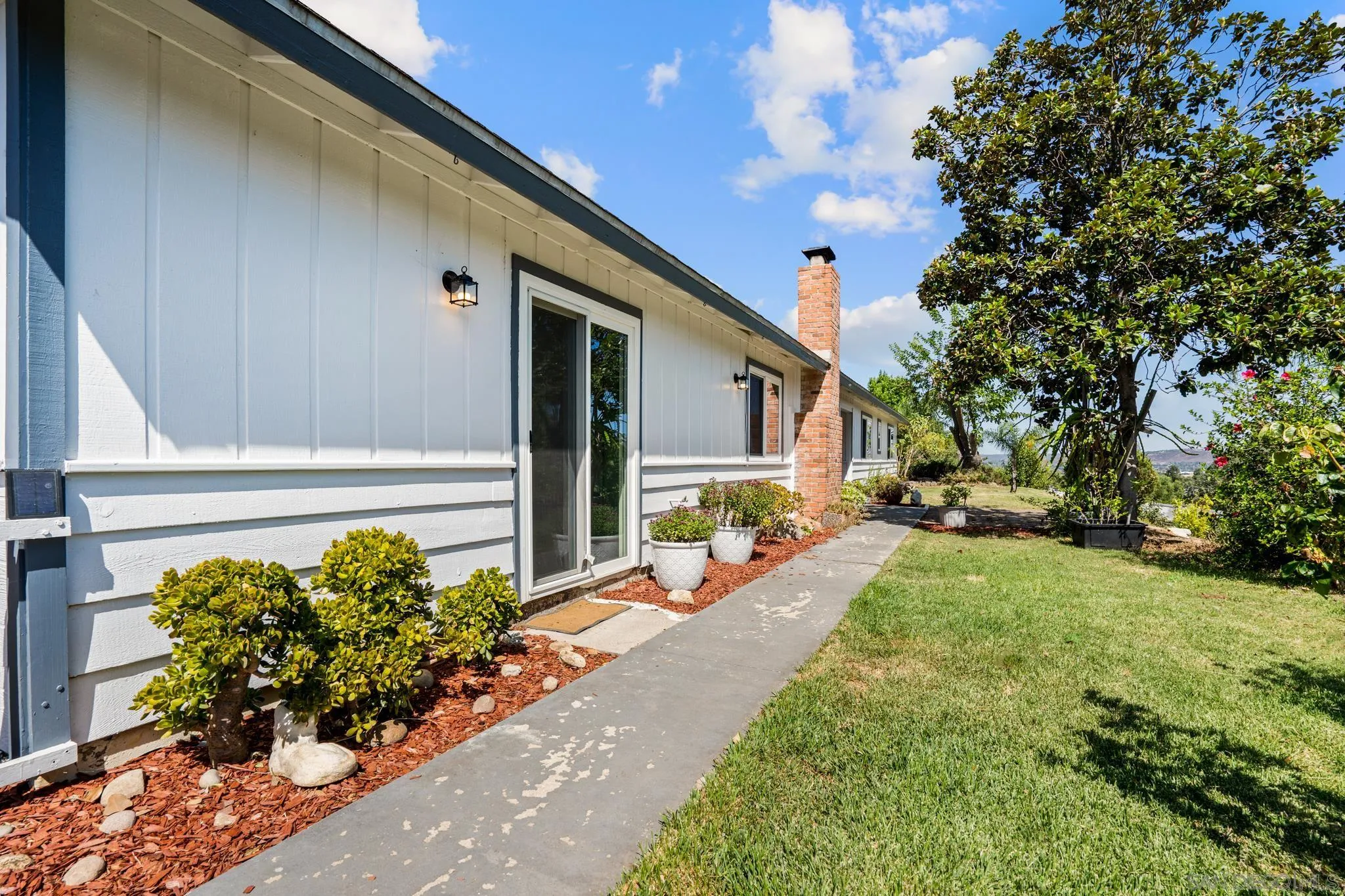 https://cdn.realtyfeed.com/cdn/127/240018568/6a465836627557acdff0b0d0684f2049.webp
