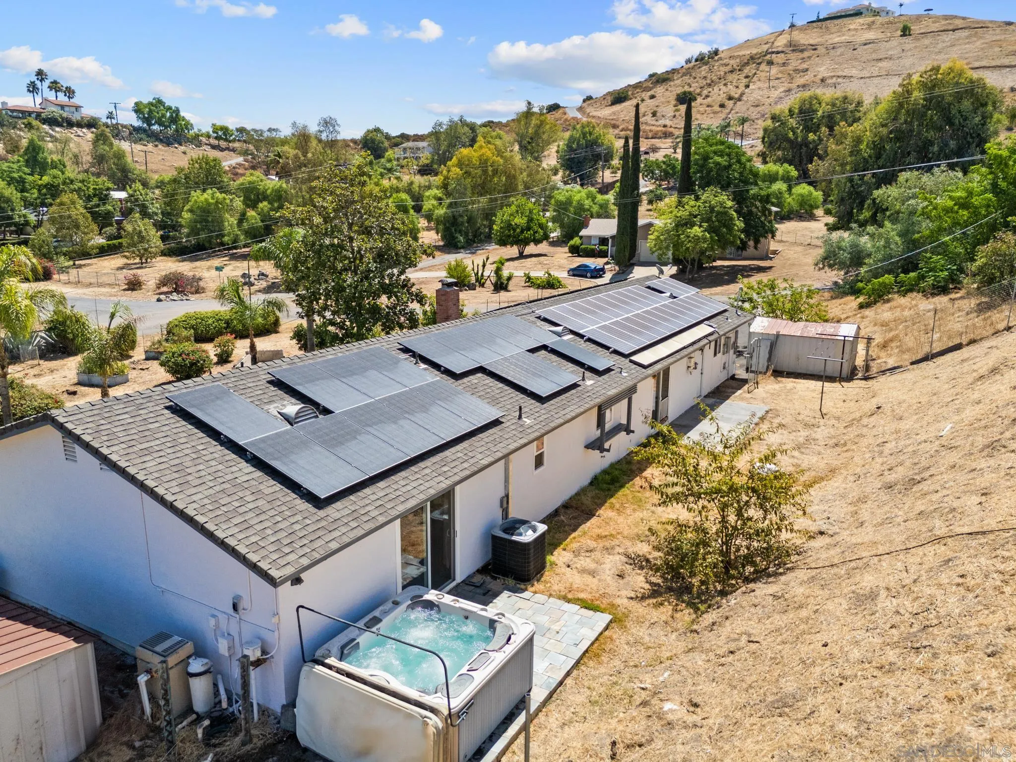 https://cdn.realtyfeed.com/cdn/127/240018568/7cb7ec384de710cae232765d45f5d7b9.webp