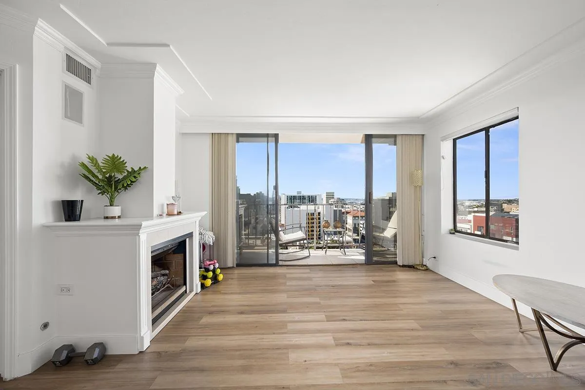 Photo #5: 240018677 Listing 