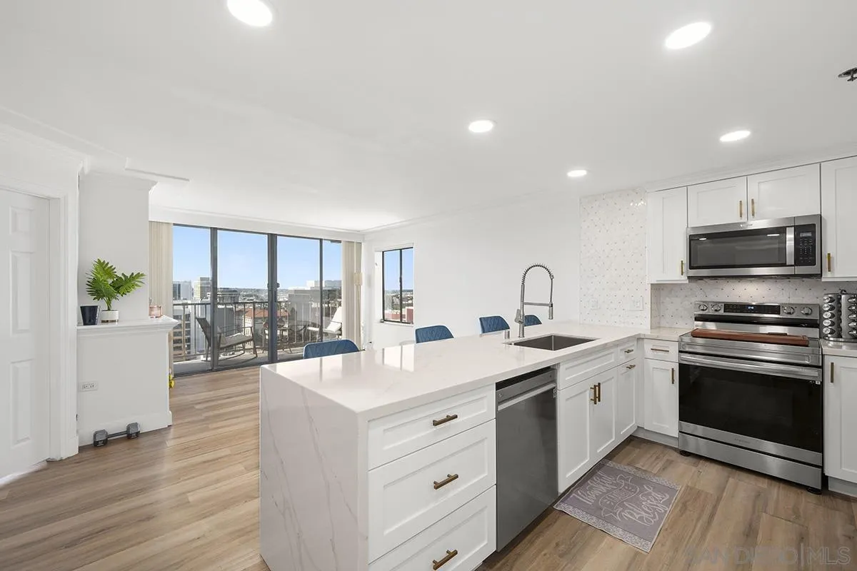 Photo #4: 240018677 Listing 
