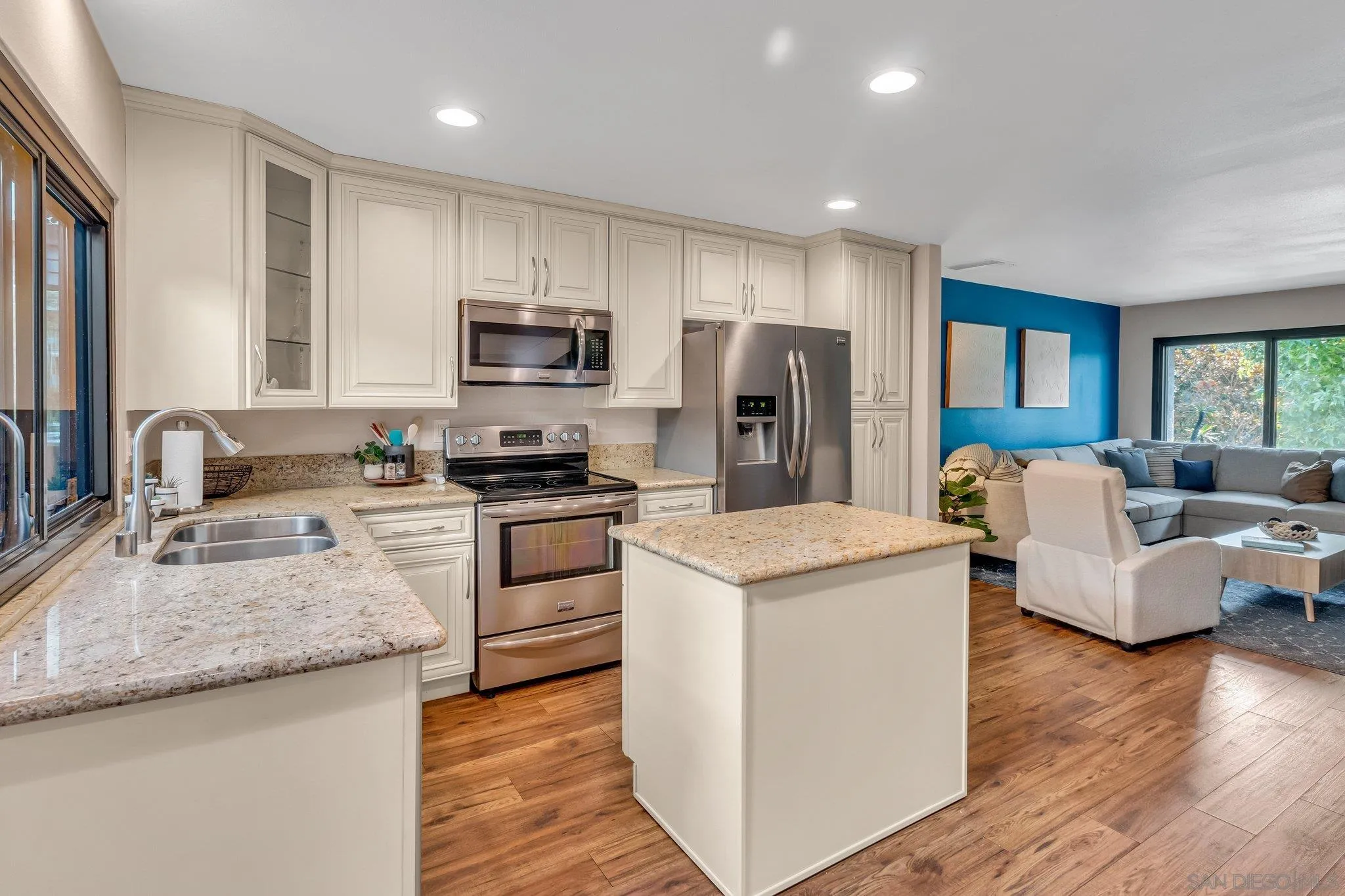 Photo #6: 240019230 Listing 