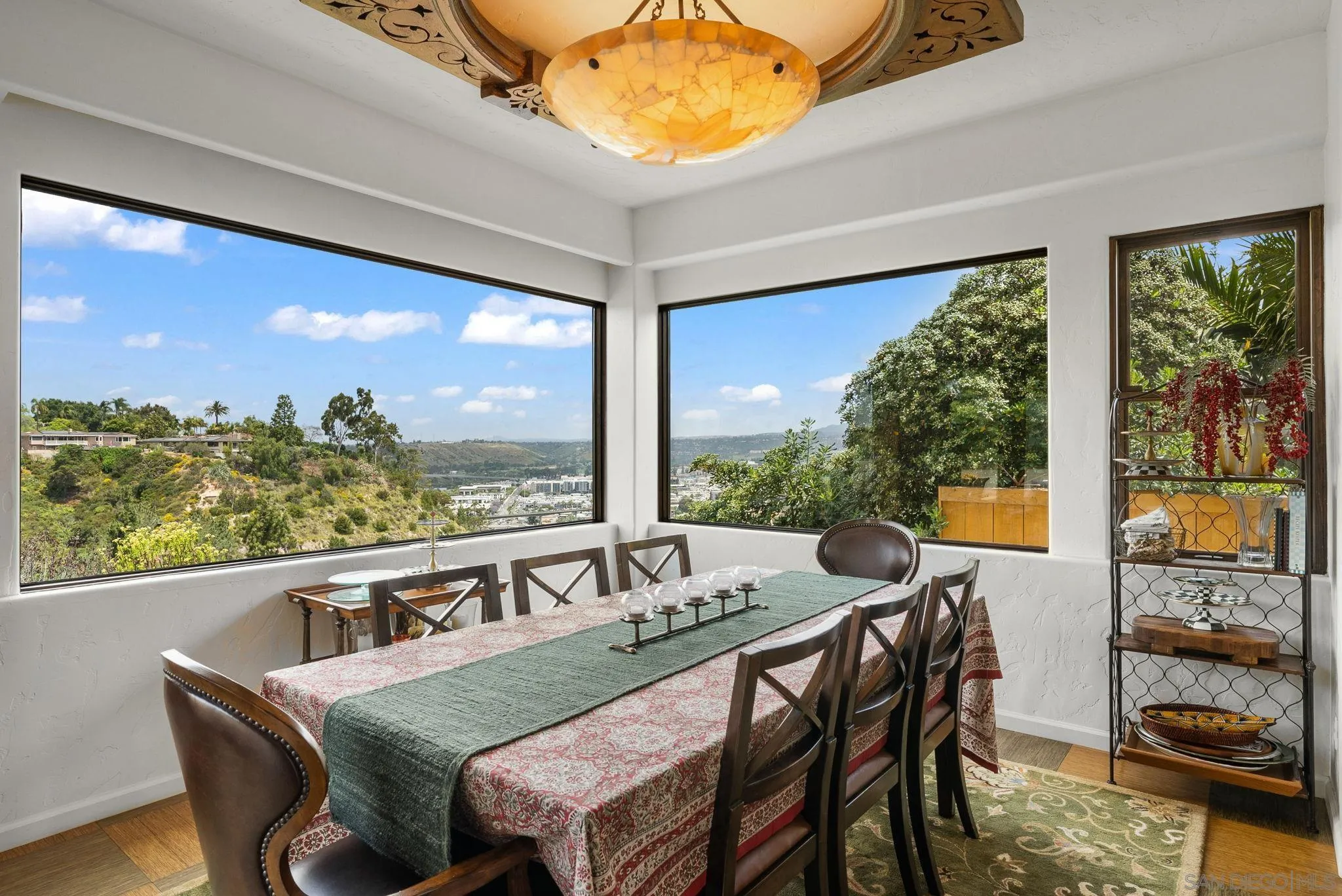 https://cdn.realtyfeed.com/cdn/127/240019273/9731e42ae60556f27a2404050bd222b0.webp