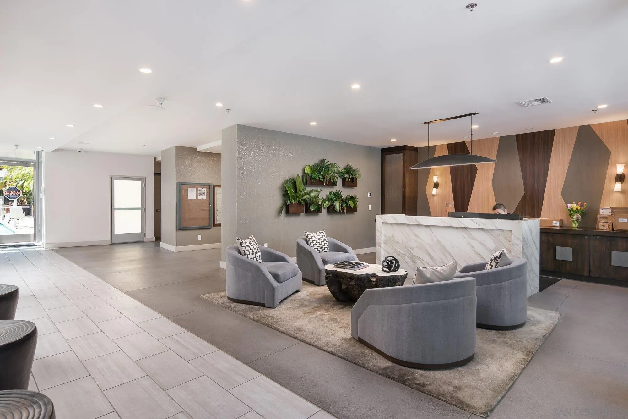 Photo #5: 240019387 Listing 