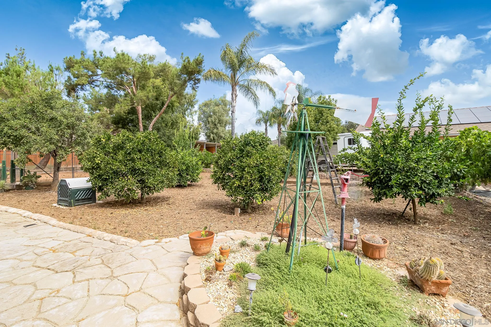 https://cdn.realtyfeed.com/cdn/127/240020446/31354d7fb494e49d476cef5b4c0edd00.webp