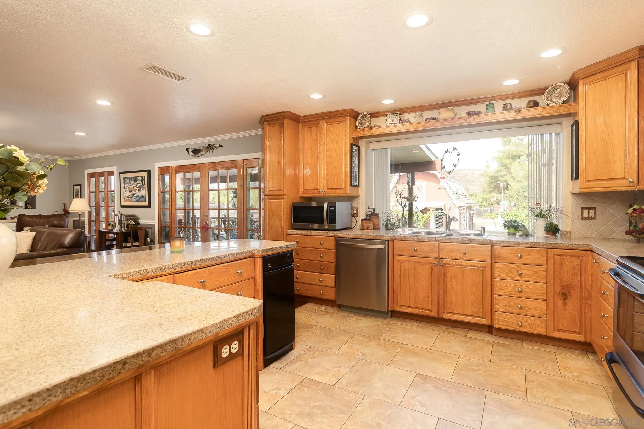 https://cdn.realtyfeed.com/cdn/127/240020446/3759a7272ed0e21f025e819d1bb8a942.webp