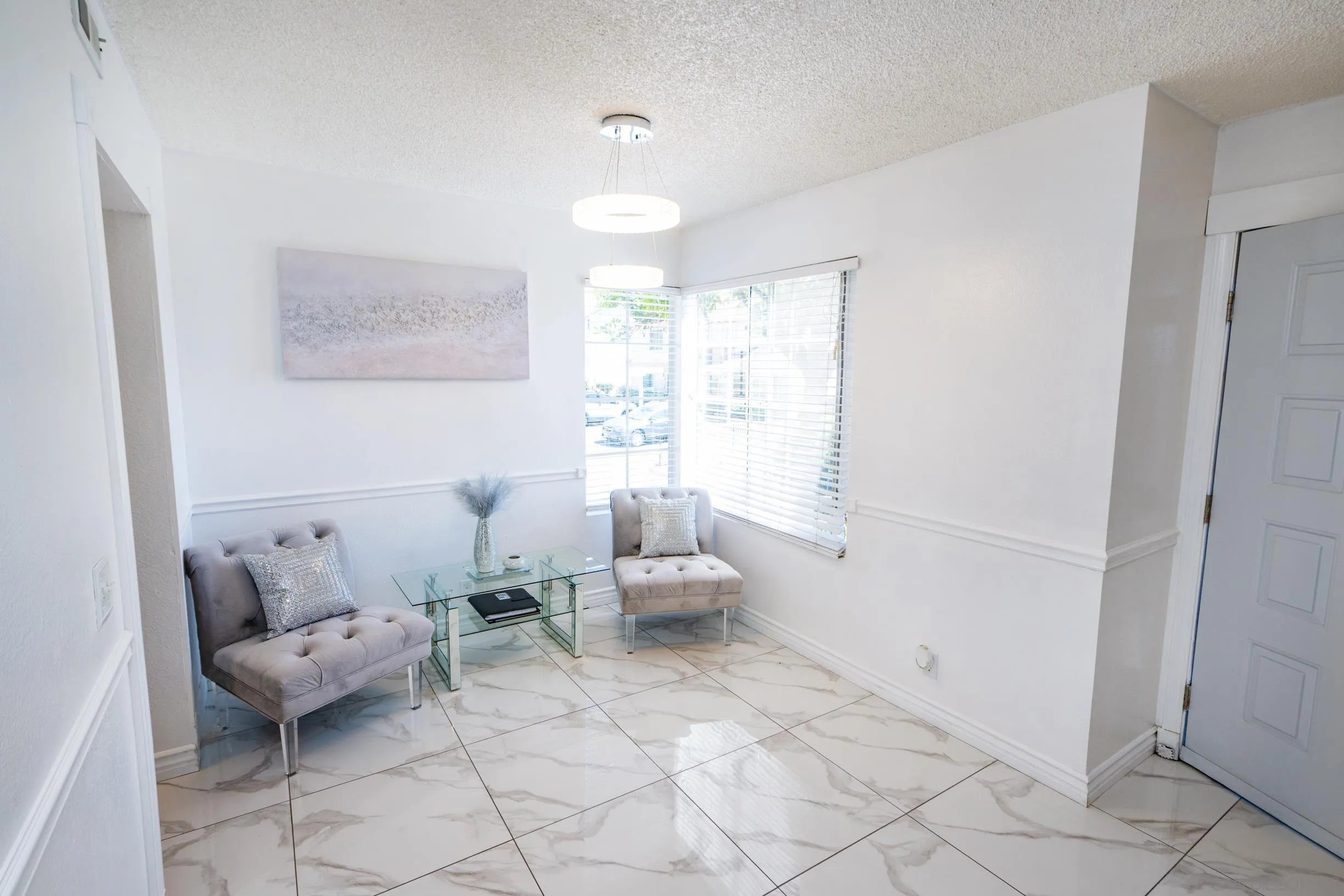 https://cdn.realtyfeed.com/cdn/127/240020503/1371c26e7682d9cb370ab6e02e134c86.webp