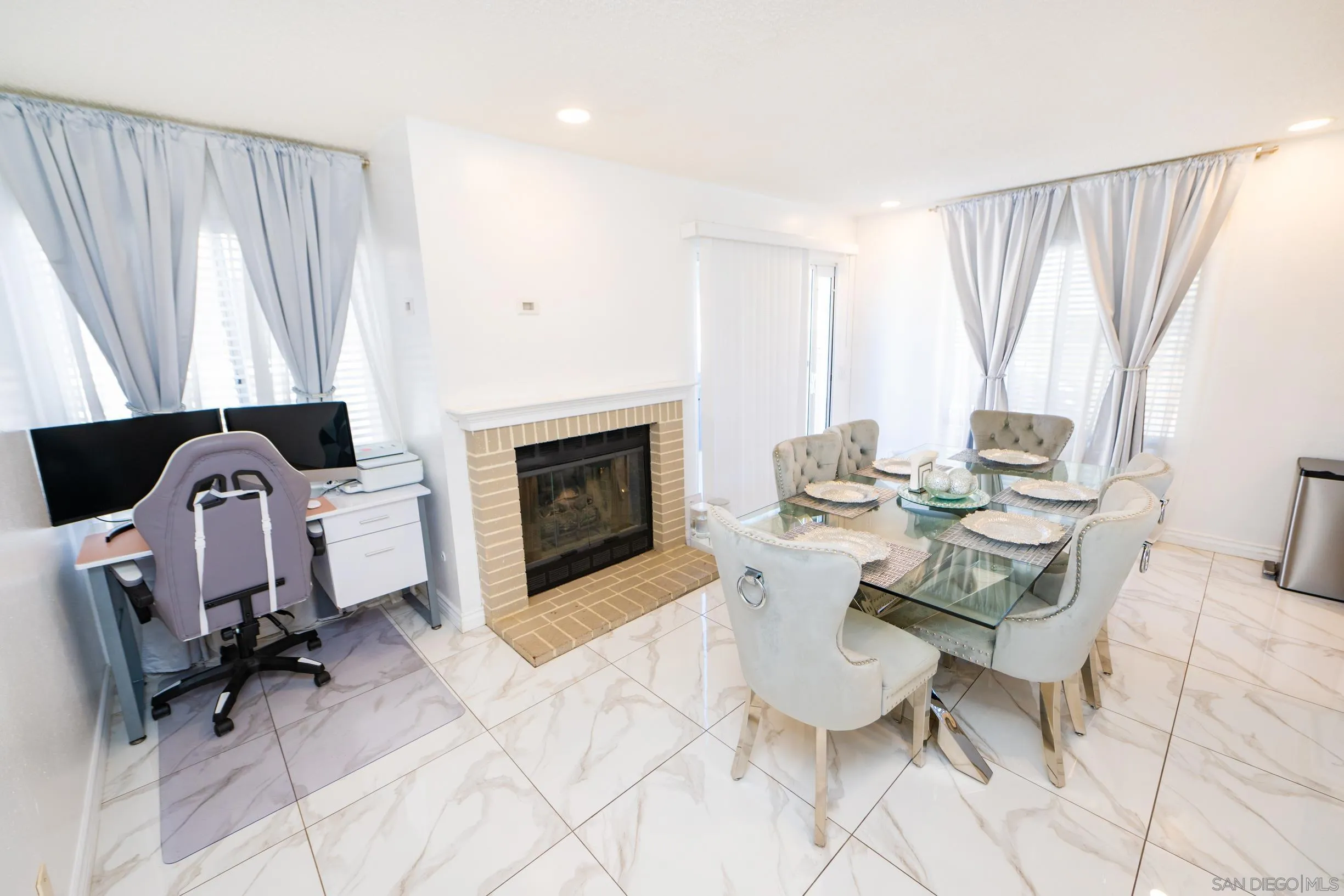 https://cdn.realtyfeed.com/cdn/127/240020503/e0b37c4129083d09059b3f34d3125691.webp