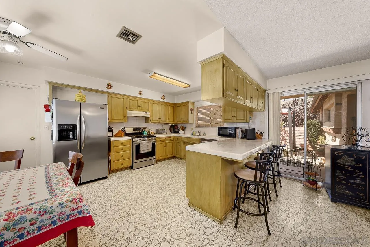 https://cdn.realtyfeed.com/cdn/127/240020528/2089493a26c8881bd8afc6276e27df3a.webp