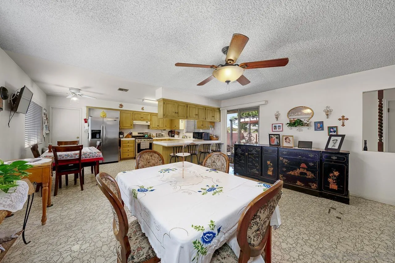https://cdn.realtyfeed.com/cdn/127/240020528/79570f40feb7b63c16588c53fef1b1c4.webp