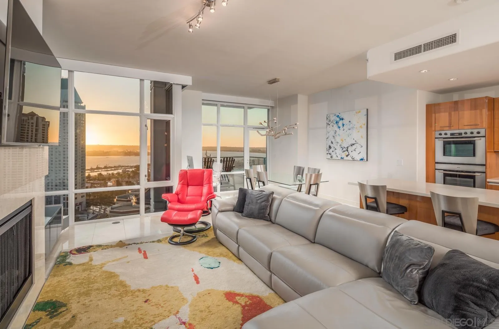 Photo #5: 240021521 Listing 