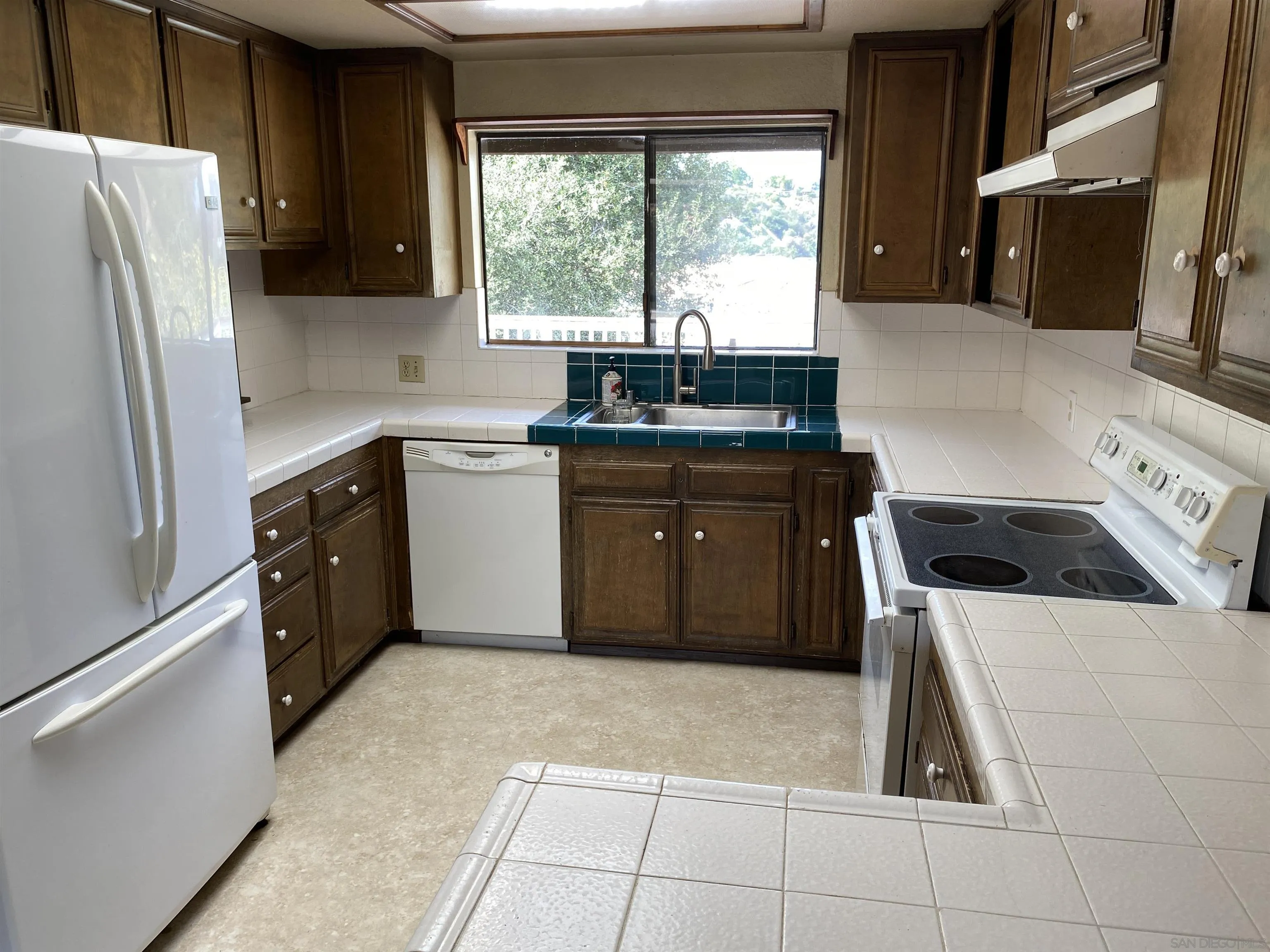 https://cdn.realtyfeed.com/cdn/127/240022011/b037fd913e672103ae7a62430d0173ca.webp