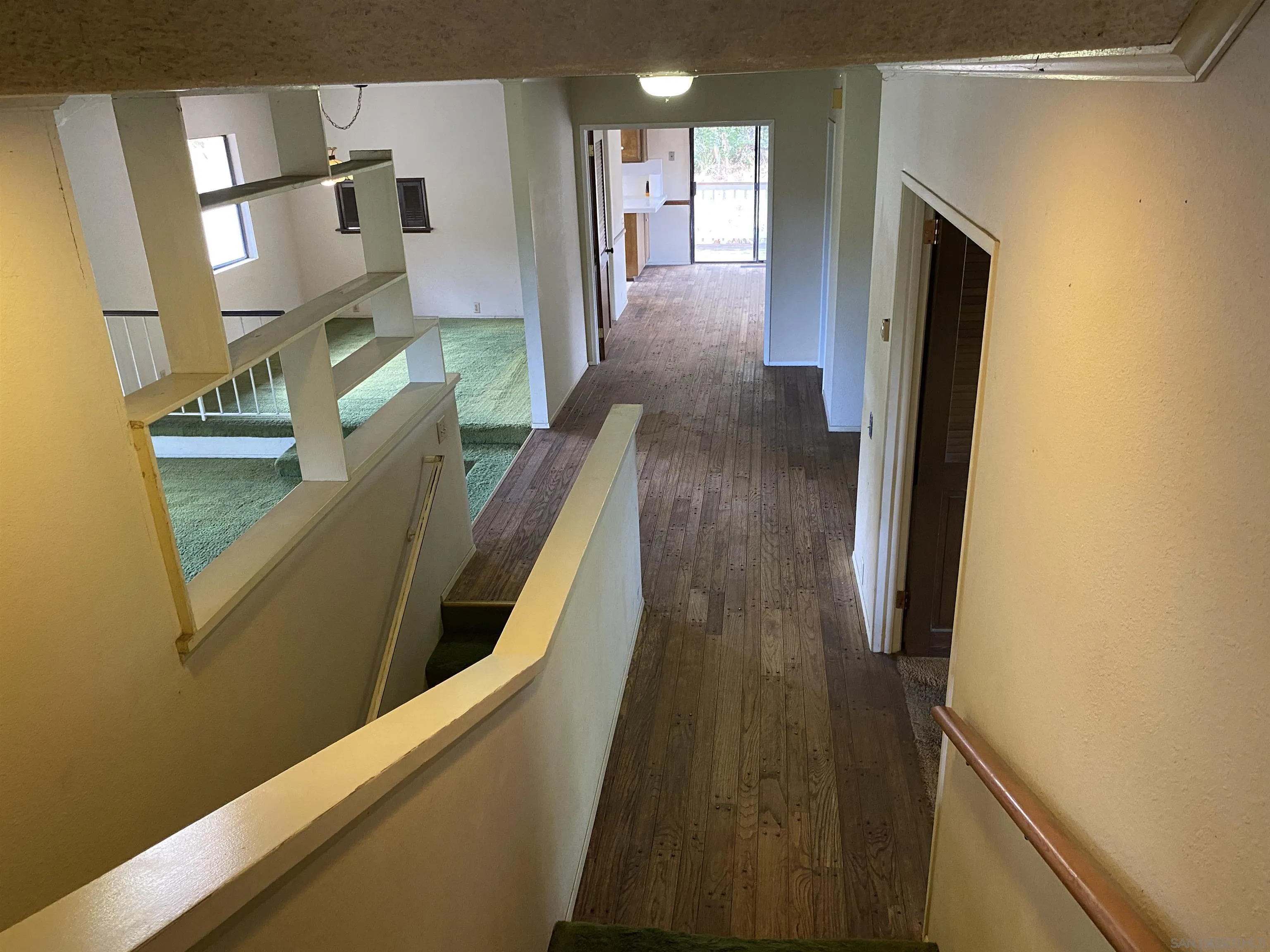https://cdn.realtyfeed.com/cdn/127/240022011/bd924d5814759b1dd3ff5465200d4c81.webp