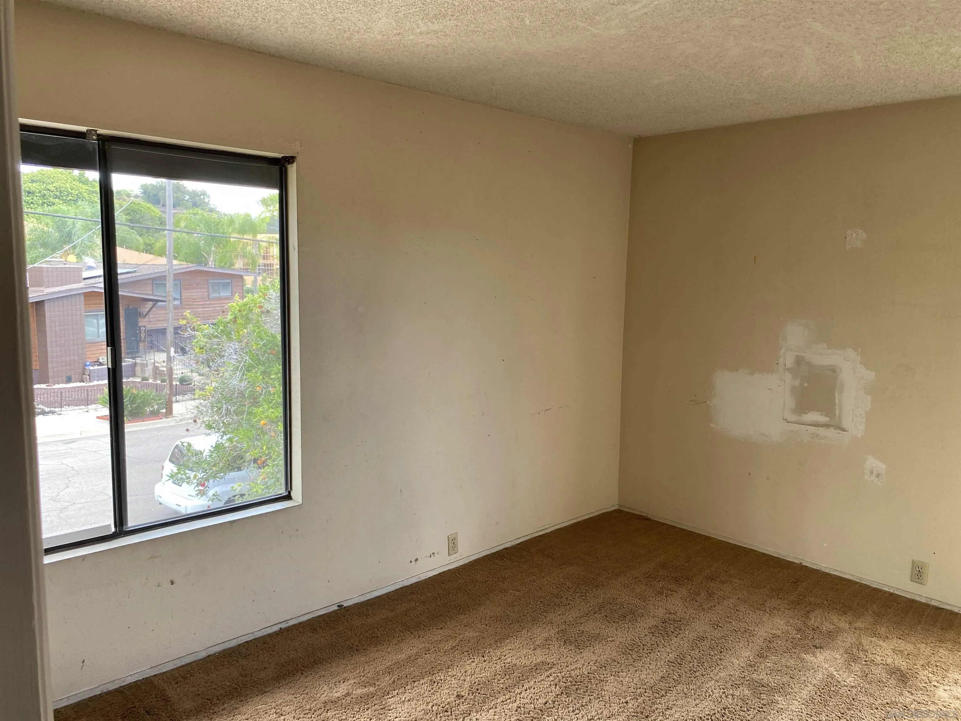 https://cdn.realtyfeed.com/cdn/127/240022011/c21aa2a78934ee87c0b3d27060400225.webp