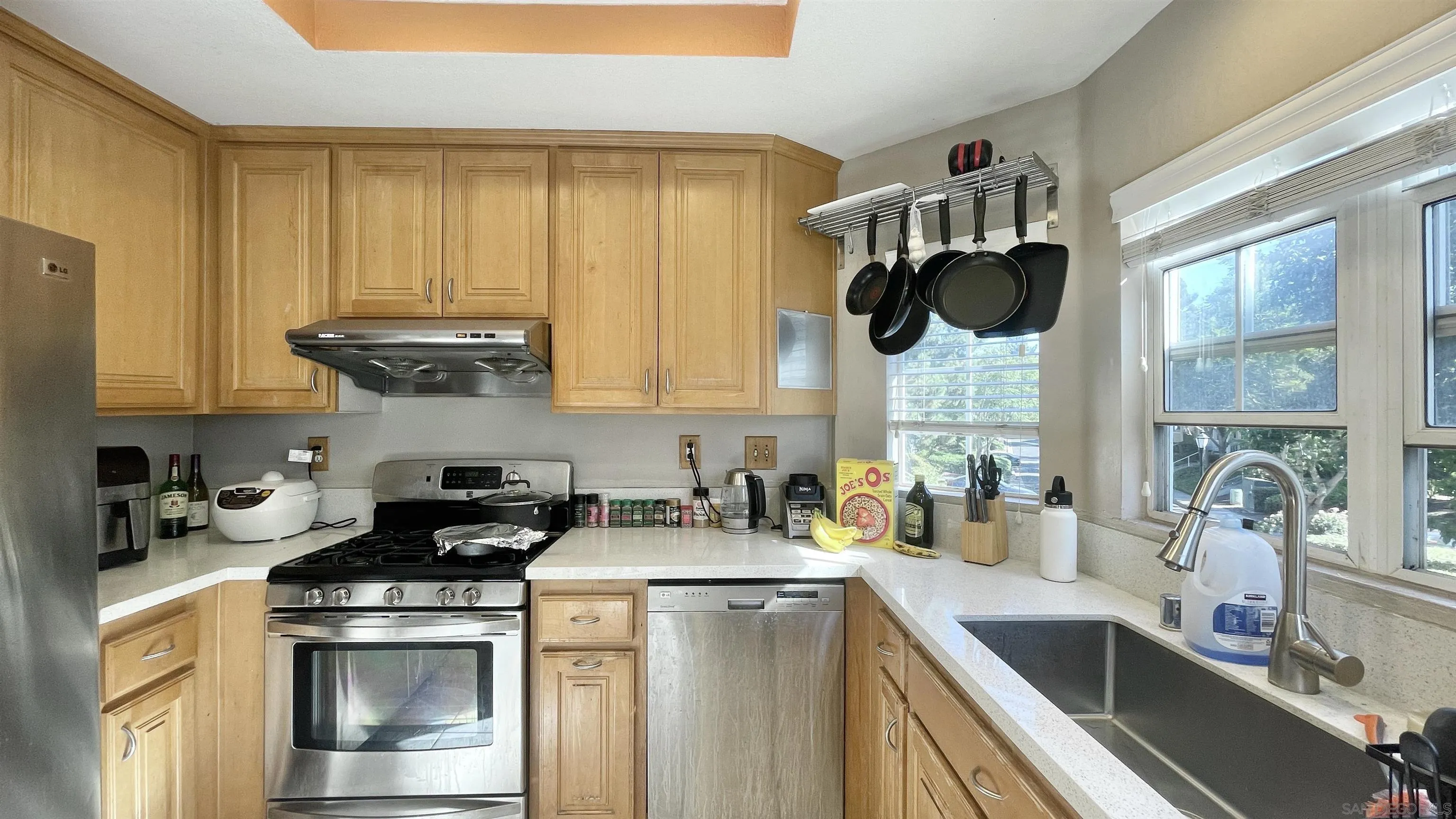 https://cdn.realtyfeed.com/cdn/127/240022373/fb70ad602f42afccffb32922e0baa640.webp