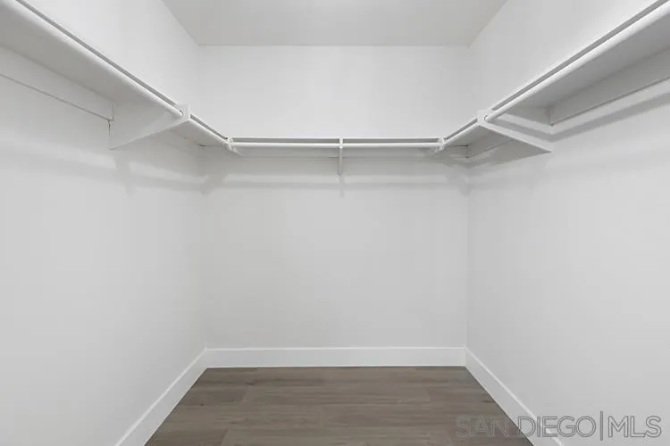 https://cdn.realtyfeed.com/cdn/127/240023051/7ca25f4f2b0d1b1cc25e3a249f551588.webp