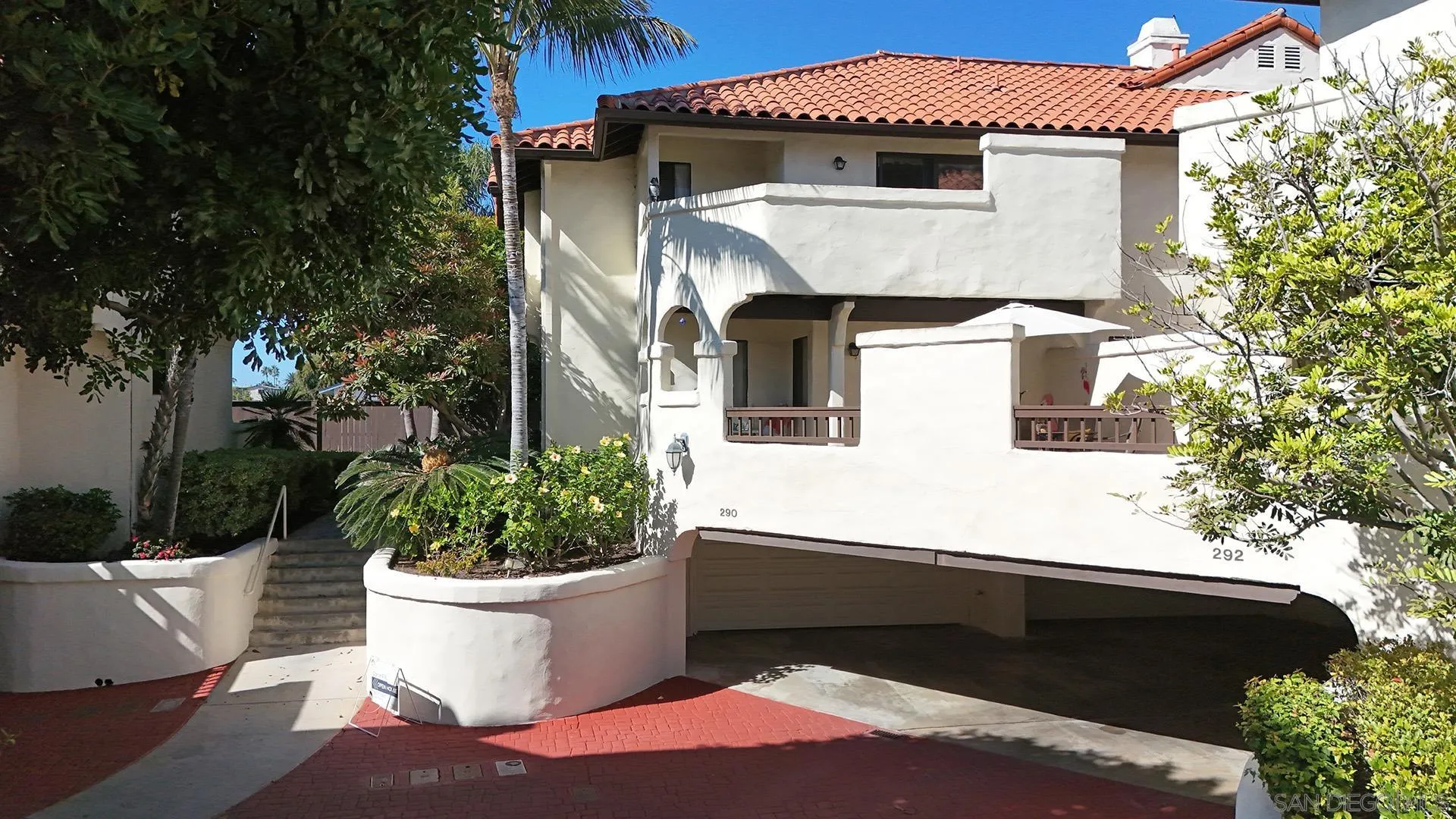 Photo #3: 240024024 Listing 