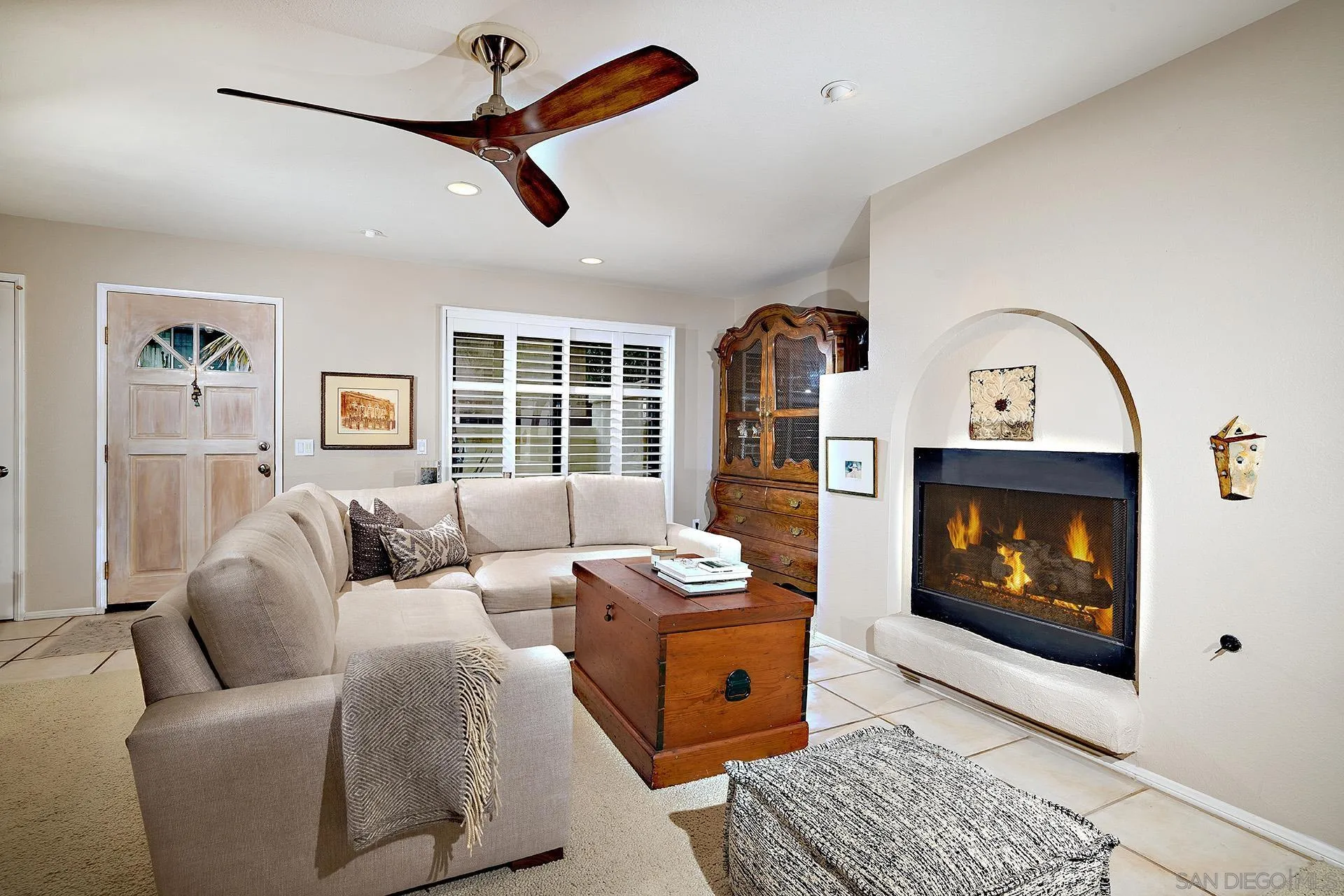Photo #4: 240024024 Listing 