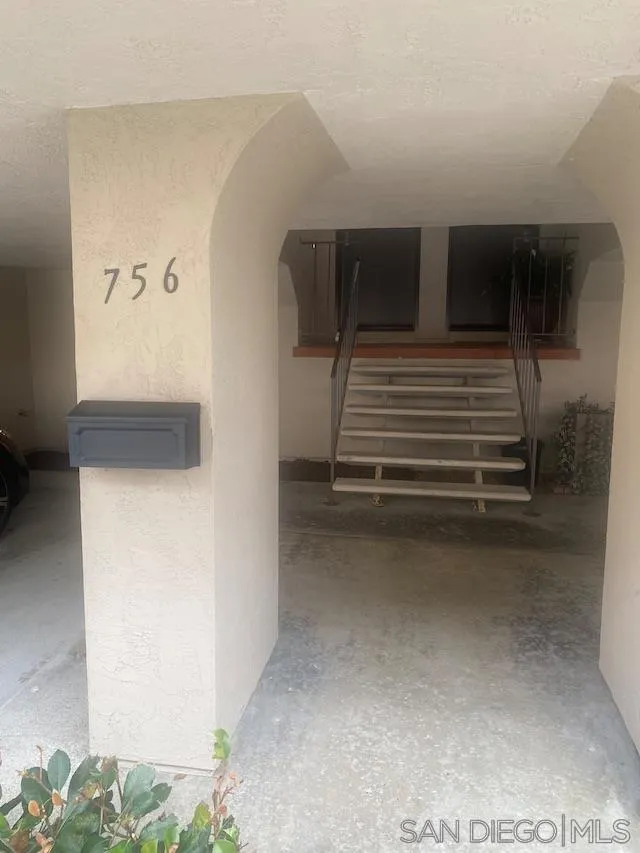 Photo #3: 240024132 Listing 
