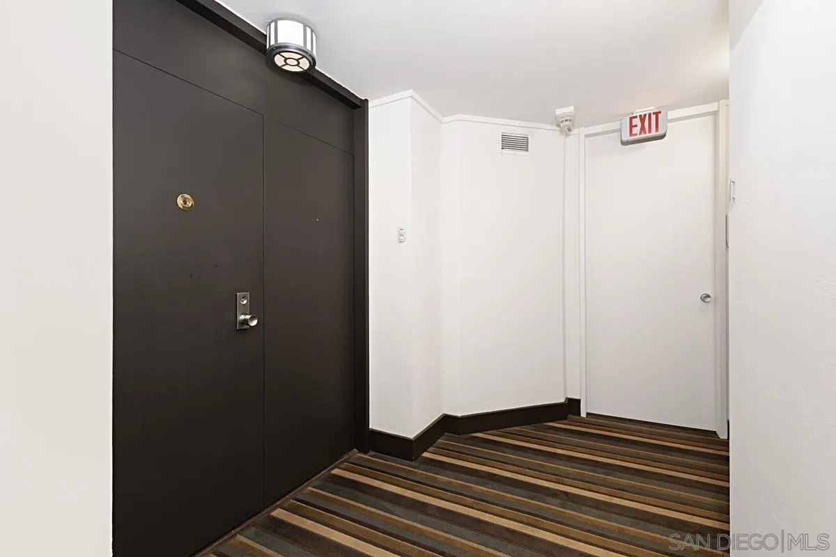 Photo #4: 240024244 Listing 
