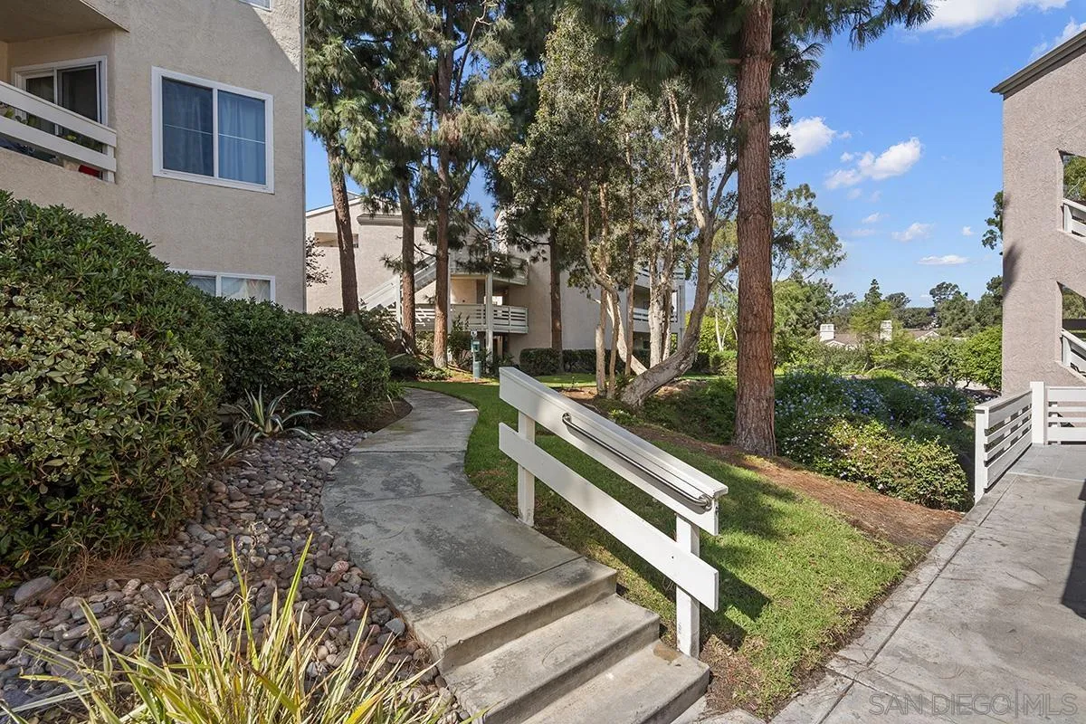 https://cdn.realtyfeed.com/cdn/127/240024542/0381d17a94bf5ed288fd4a250e168050.webp