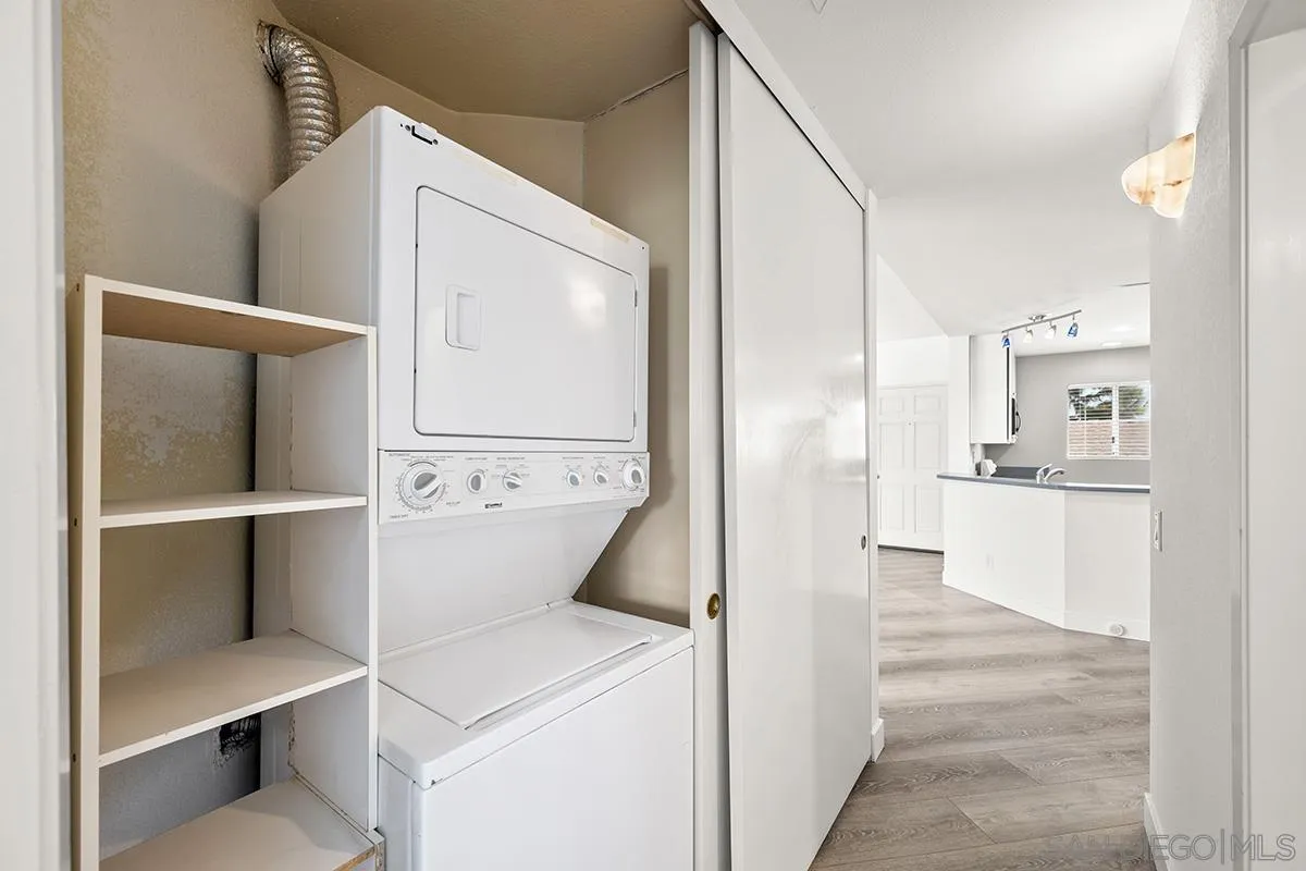 https://cdn.realtyfeed.com/cdn/127/240024542/249326ea7ee492df483396862a530425.webp